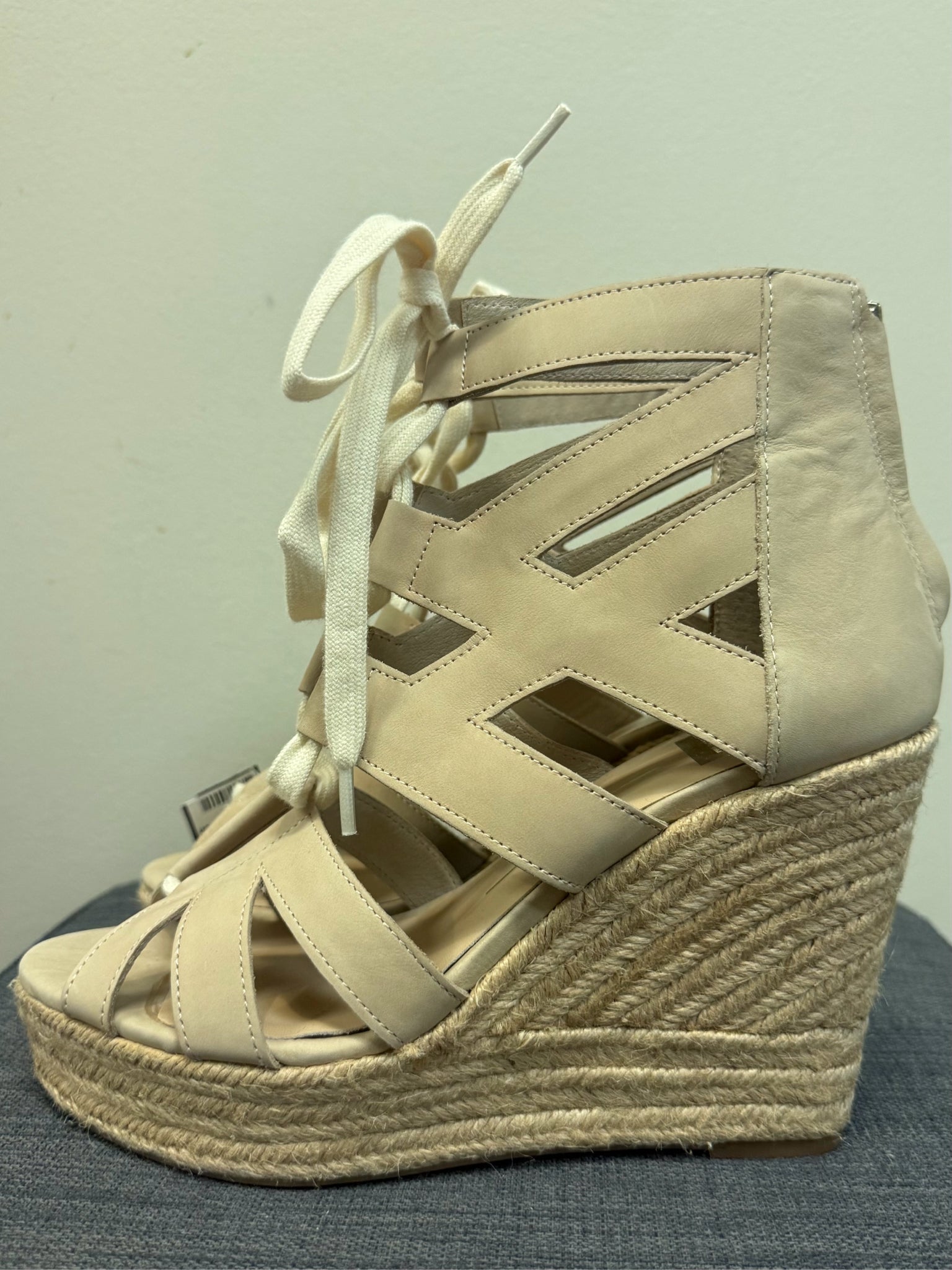 8.5 DOLCE VITA Tan SHOES