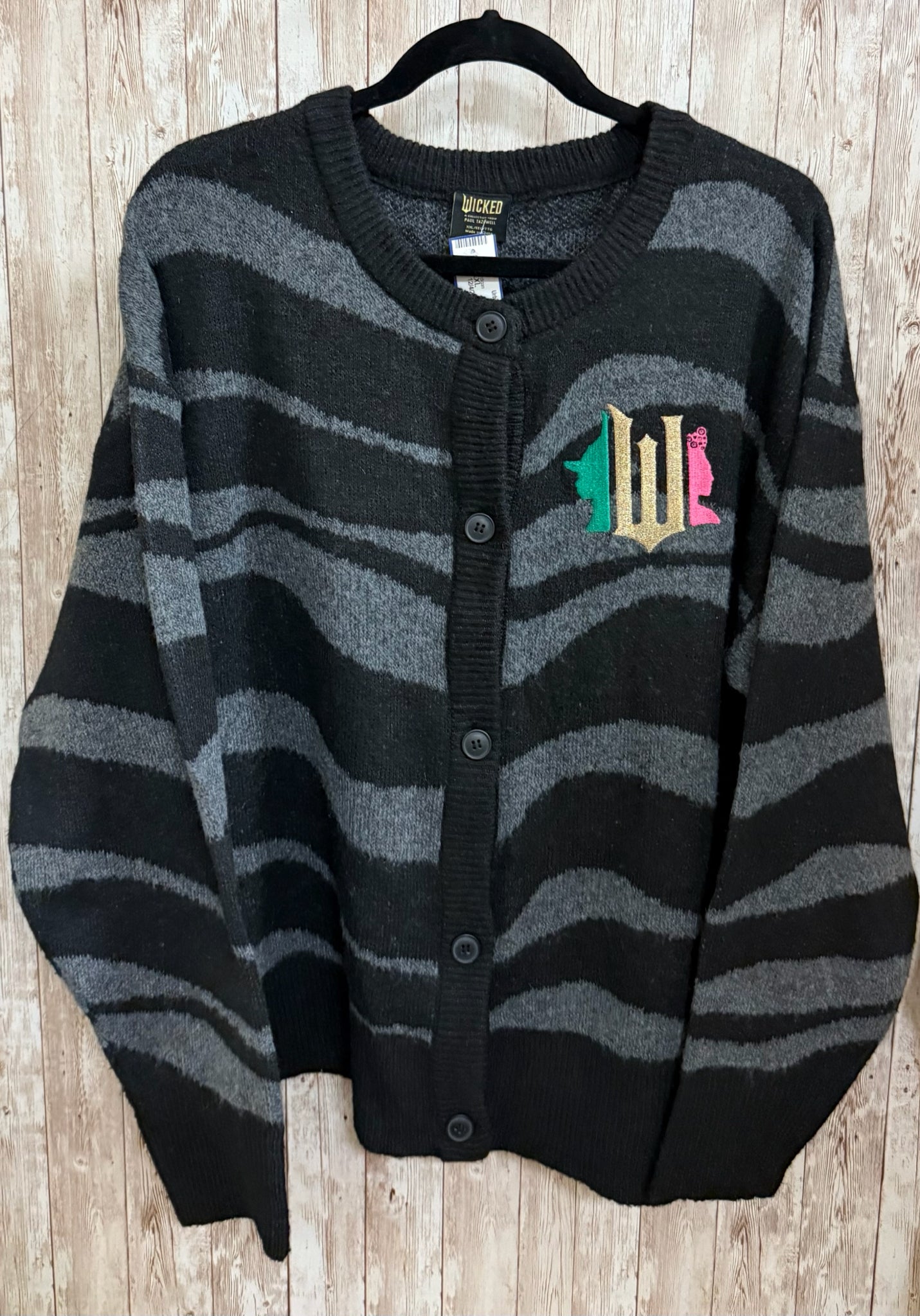 WICKED Size XXL gray and black Cardigan