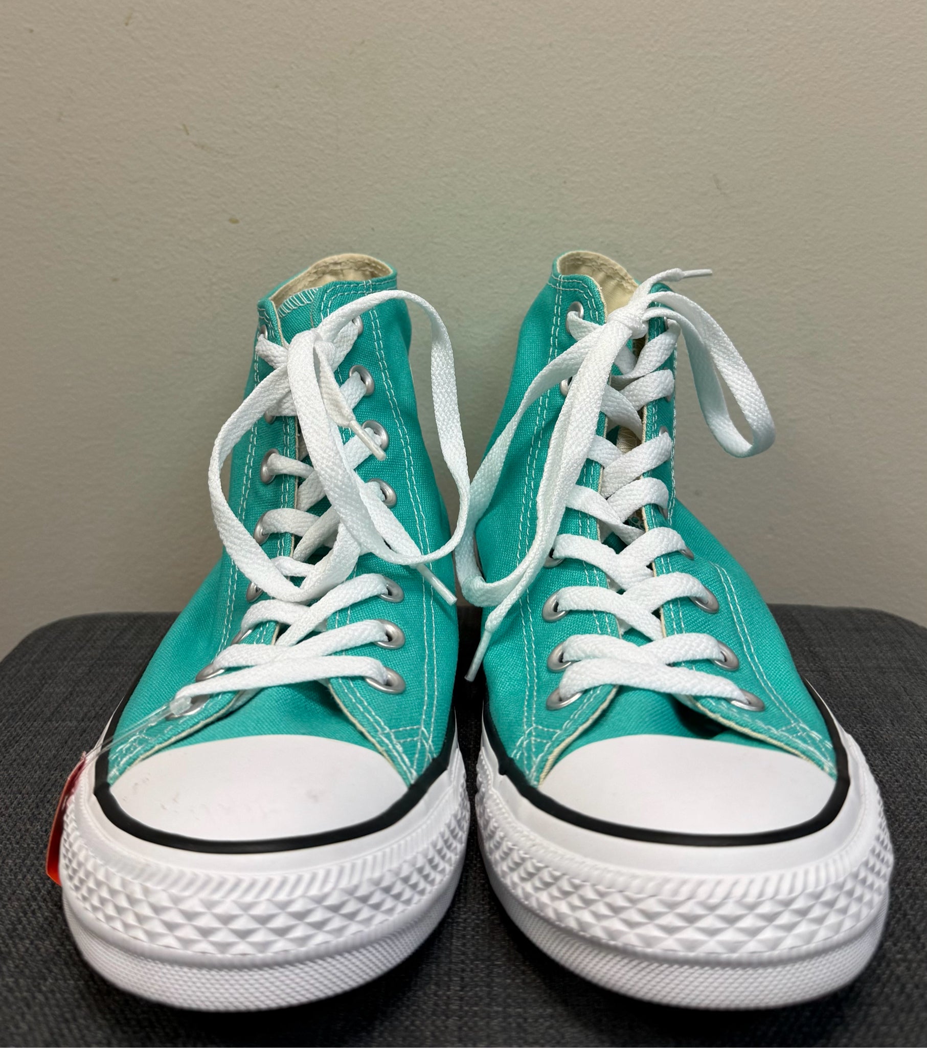 9.5 CONVERSE Green SHOES