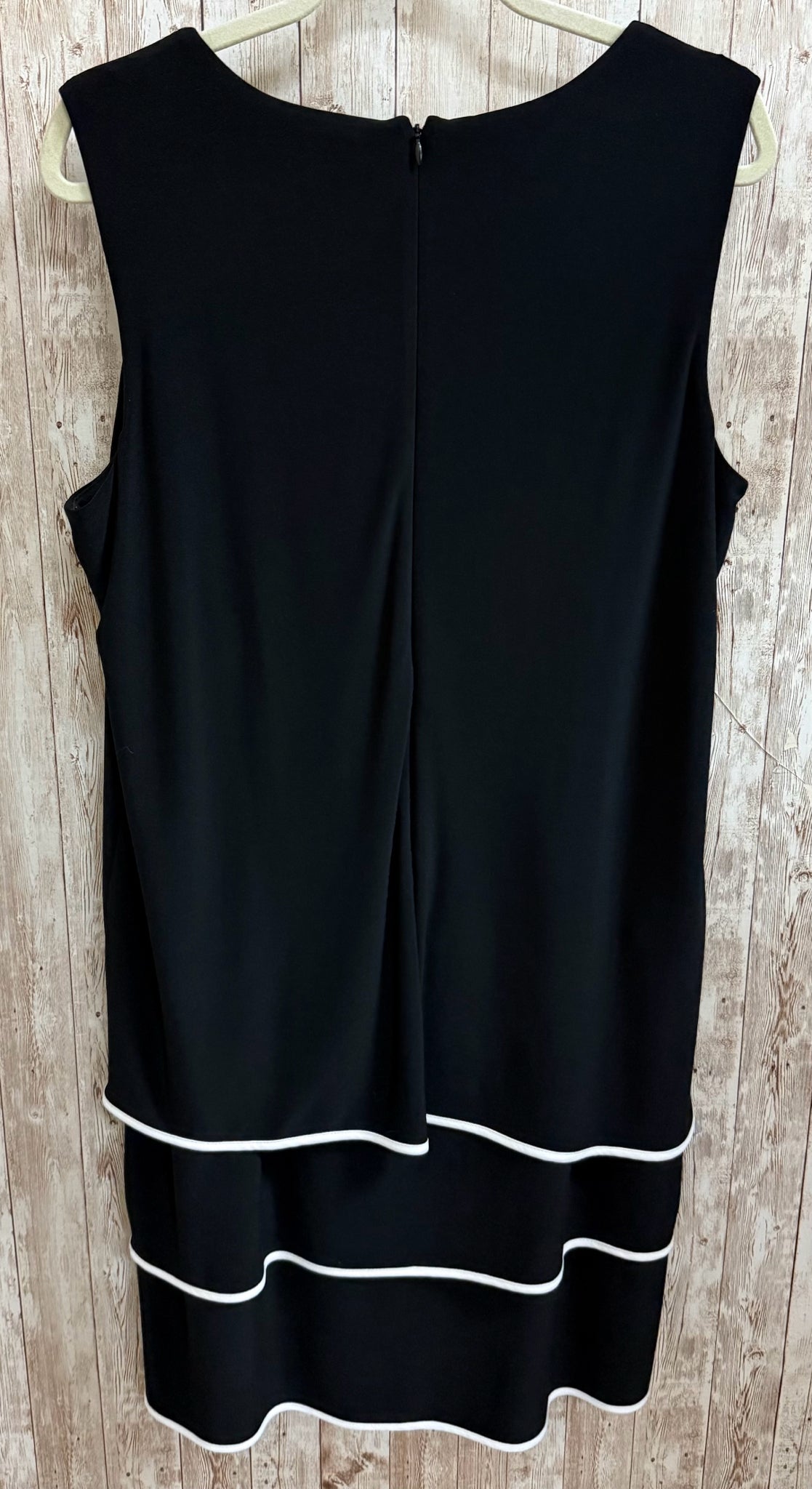 Size 16 JOSEPH RIBKOFF Black Dress