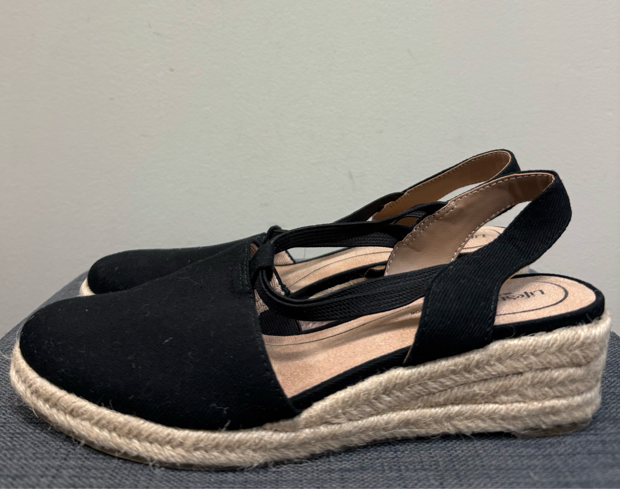 6.5 LIFESTRIDE Black SHOES