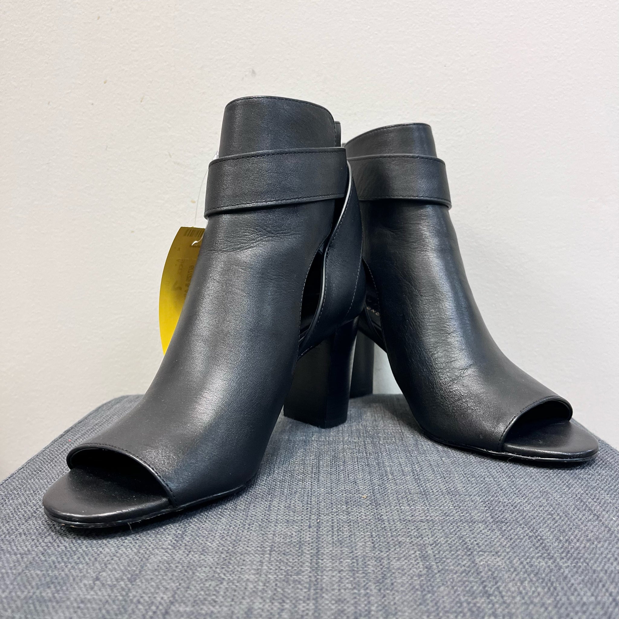 7 KURT GEIGER Black SHOES