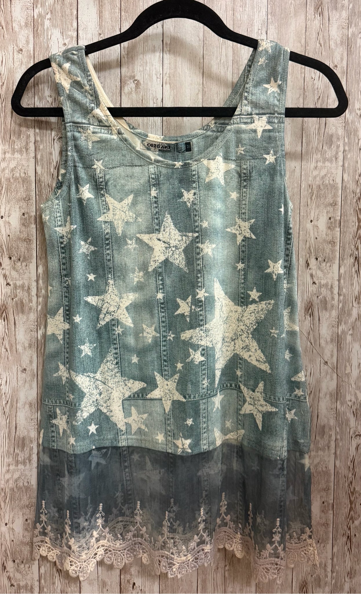 Size M ORGAMI BLUE AND CREAM Top