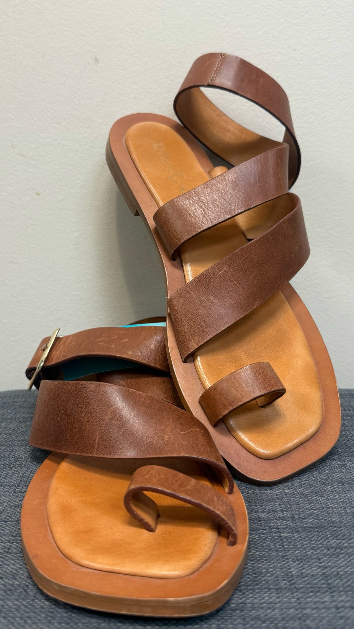 10 DIBA TRUE Brown Sandals