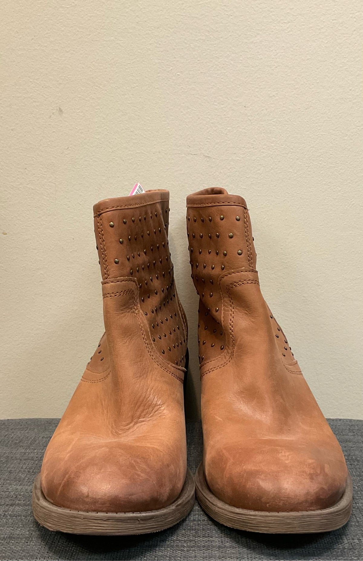 8.5 LUCKY BRAND Brown Boots