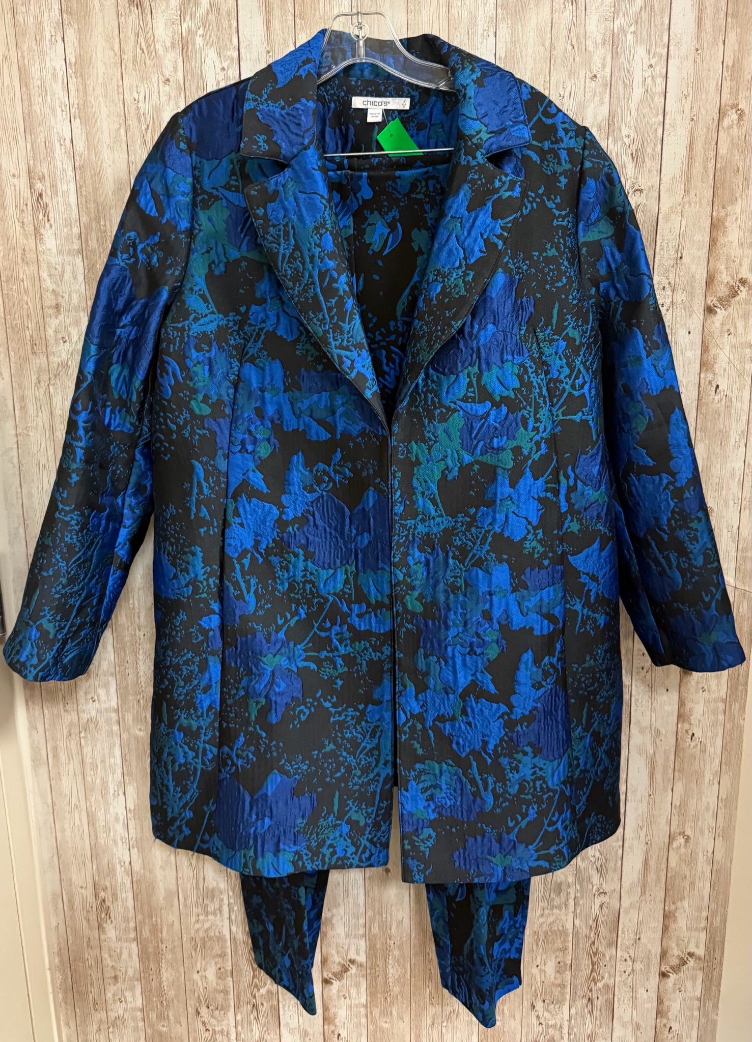 Size L CHICO'S BLUE AND BLACK 2 PC PANT SET