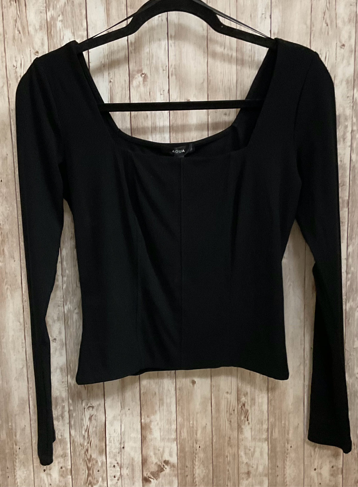 Size M AQUA Black Top