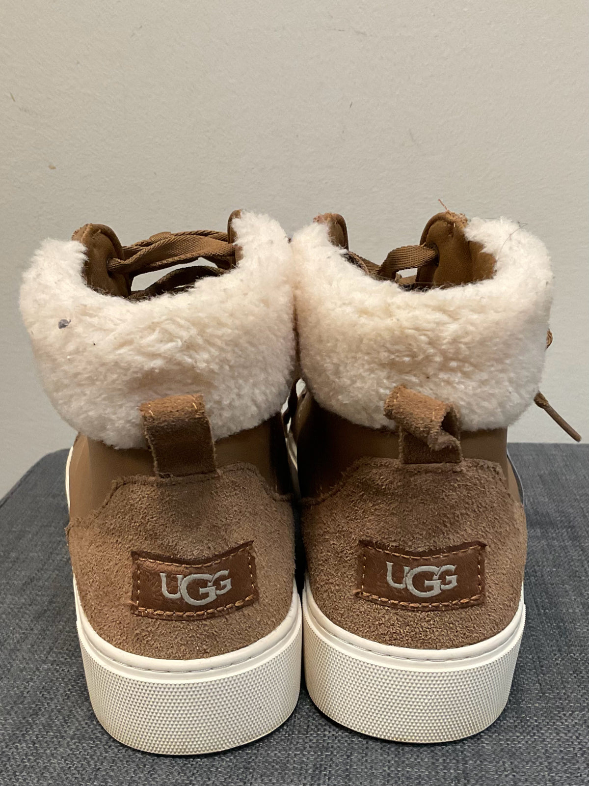 9.5 UGG Brown Boots