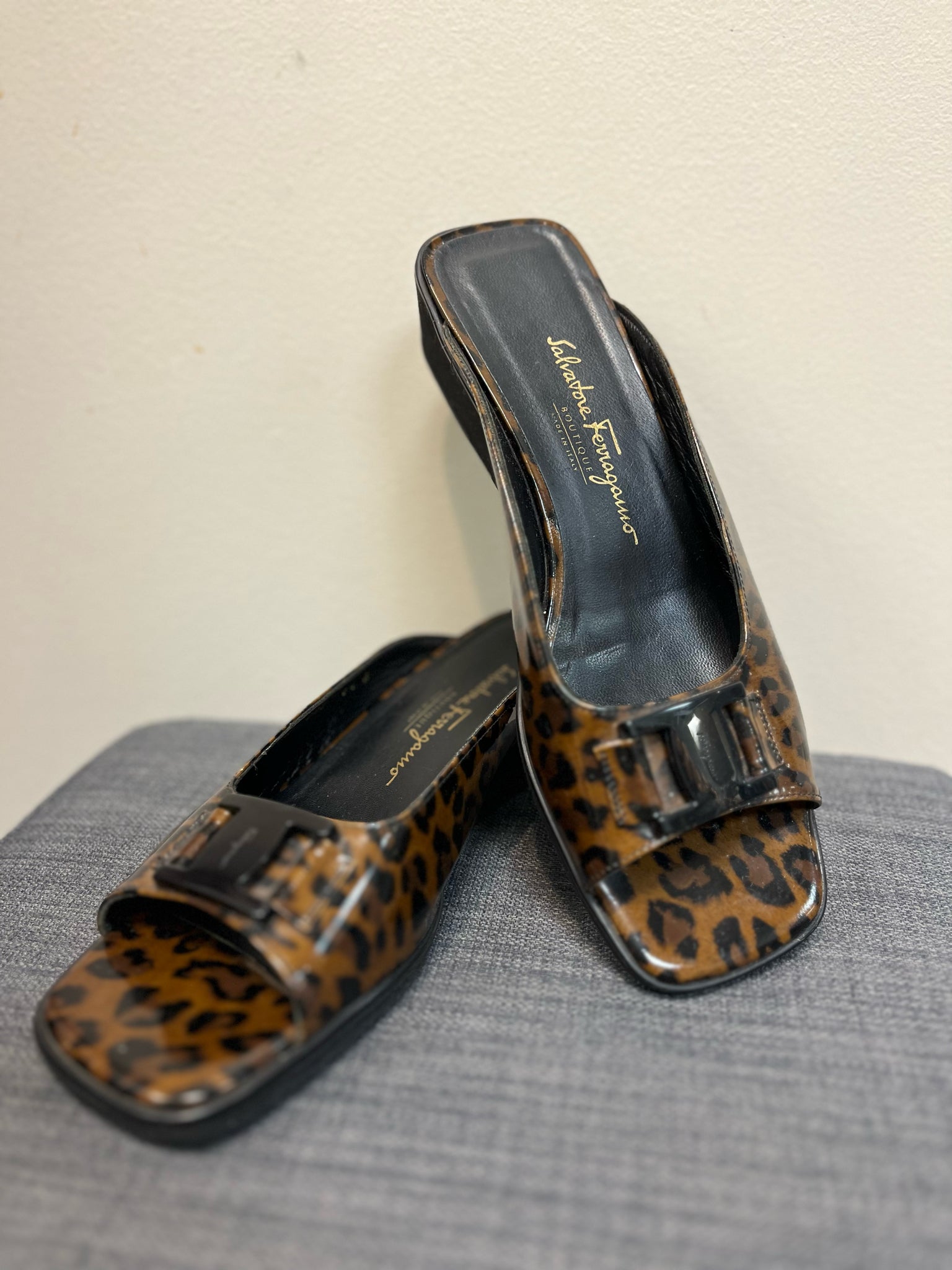 SALVATORE FERRAGAMO 8.5 Animal Print SHOES