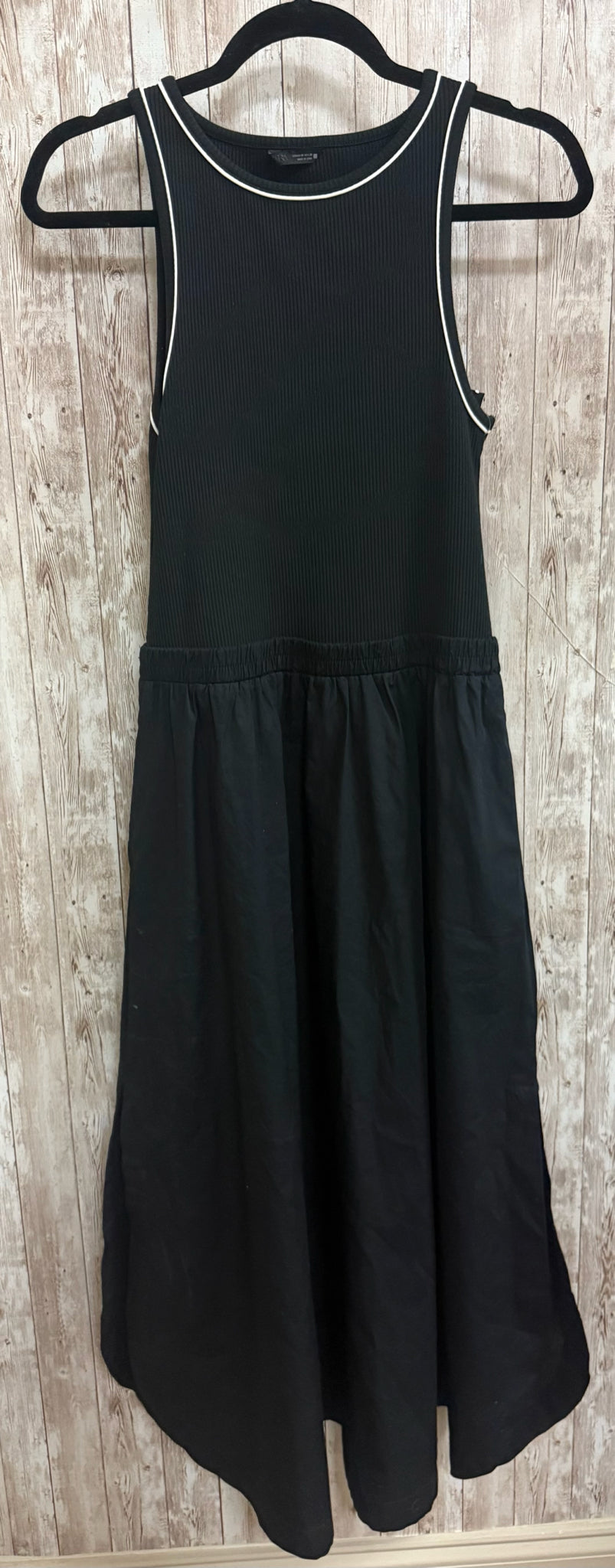 Size M ZARA Black Dress