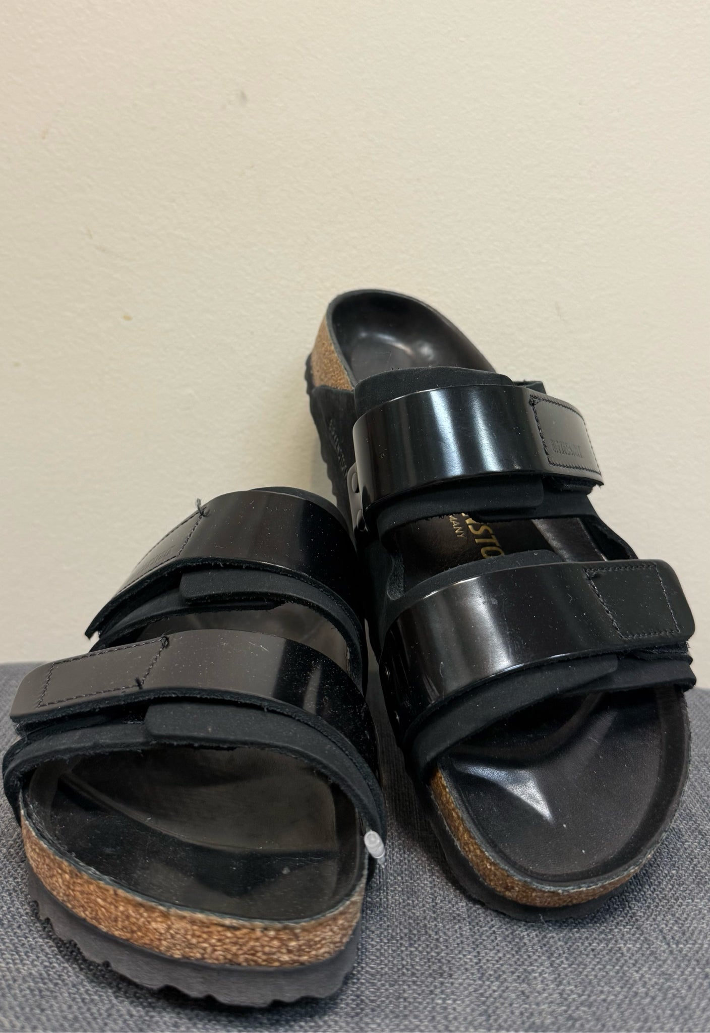7.5 BIRKENSTOCK Black Sandals