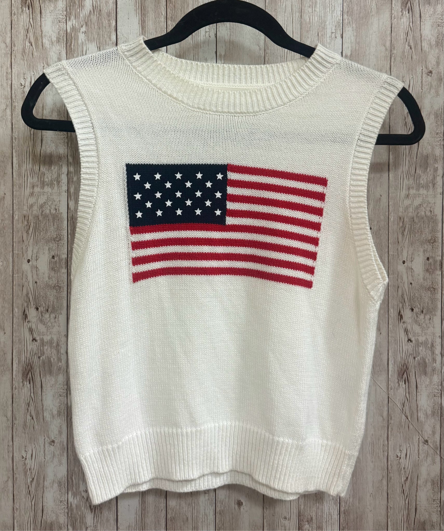 Size S MADISON & MOON White Print Top