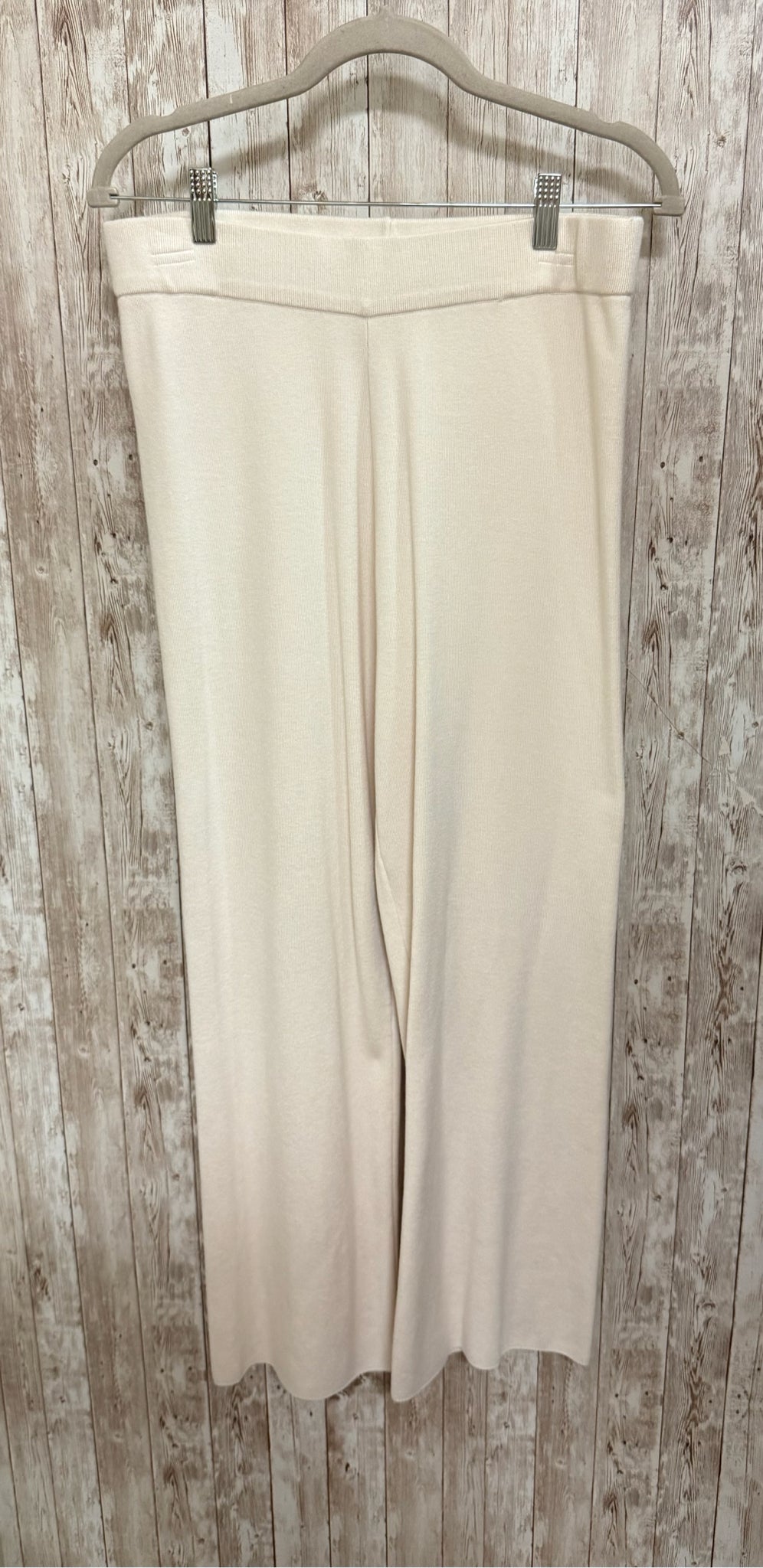 CYRUS Size M Cream 2 PC PANT SET