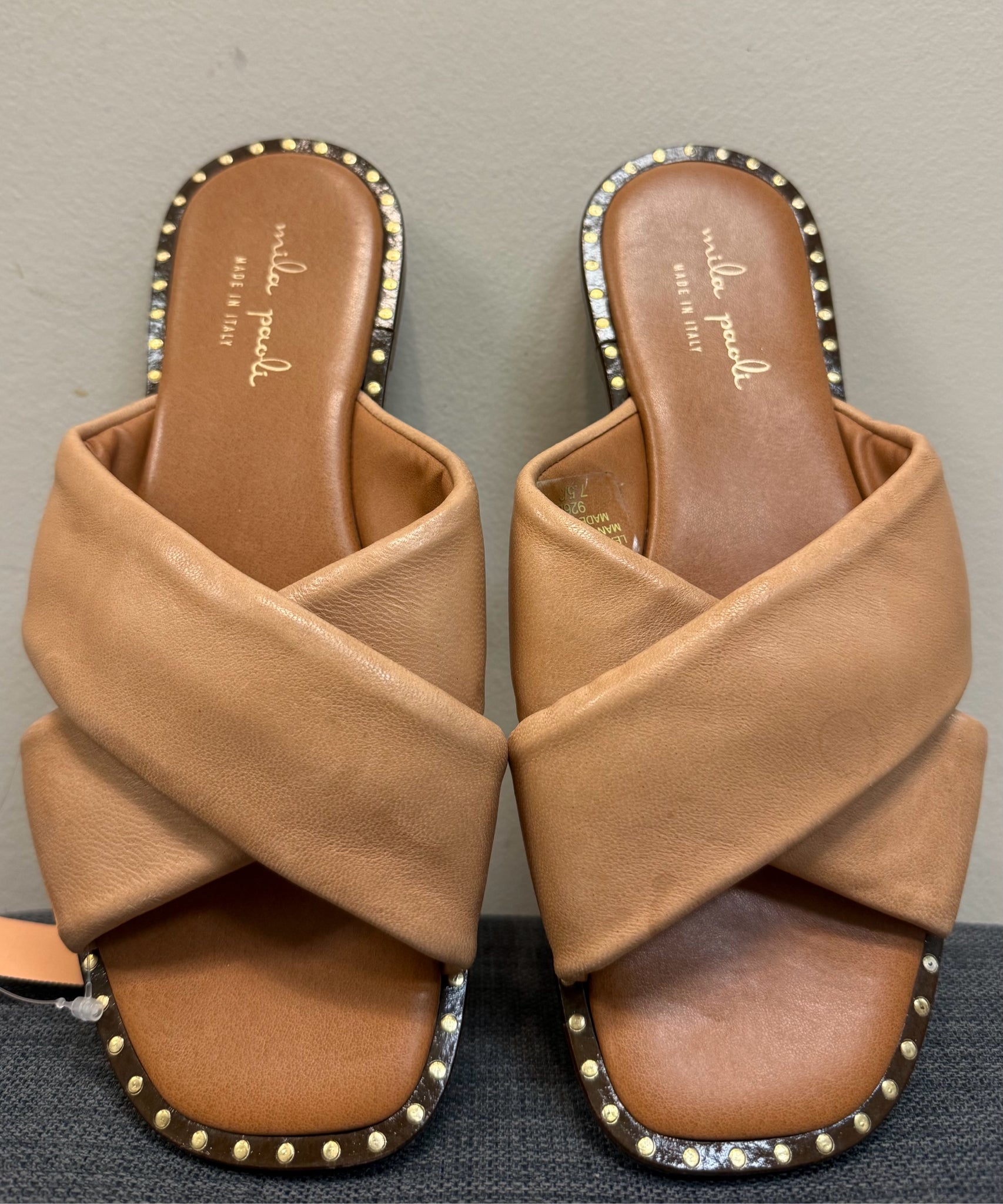 7.5 MILA PAOLI Tan Sandals