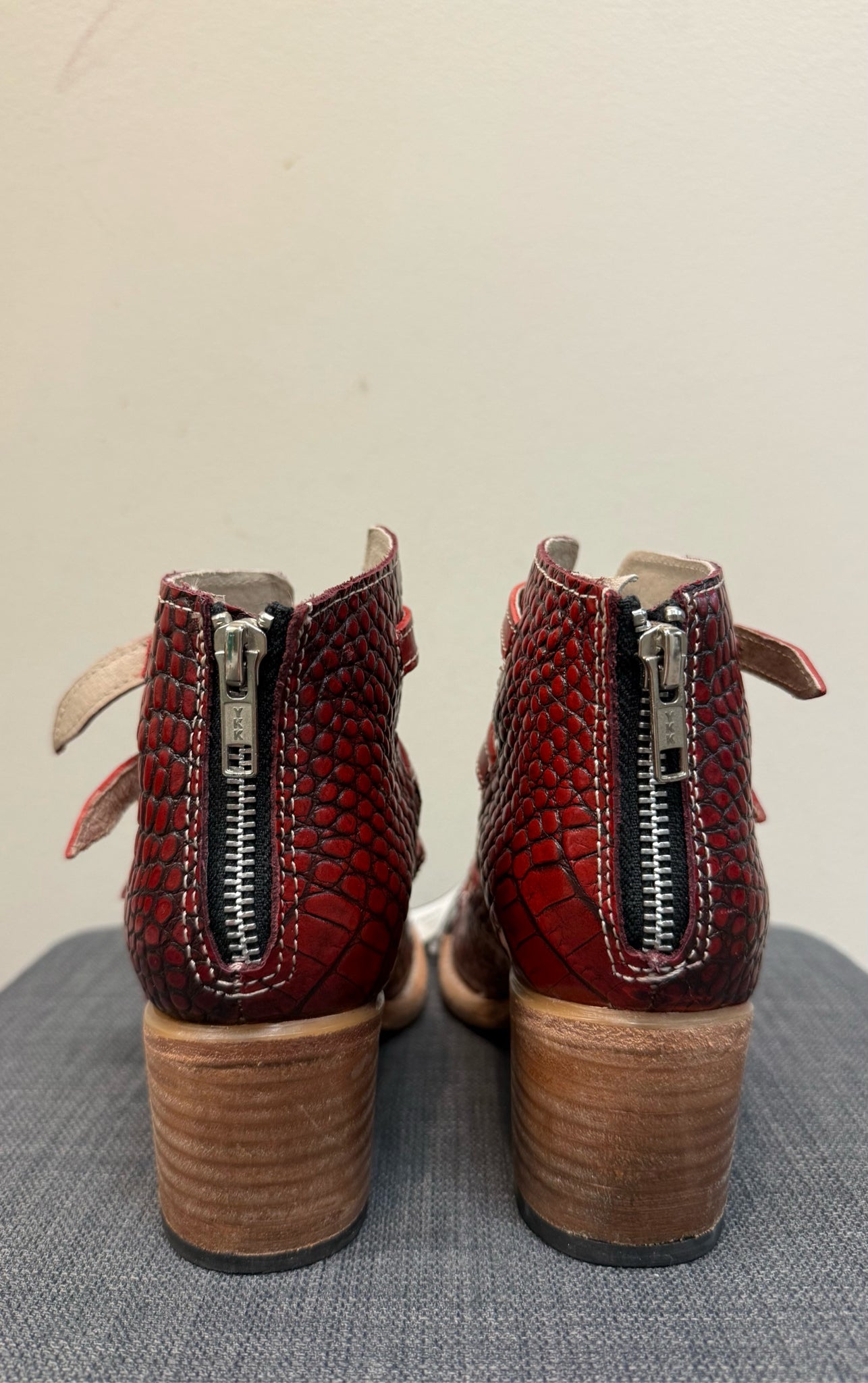 FREEBIRD 7 Red Sandals