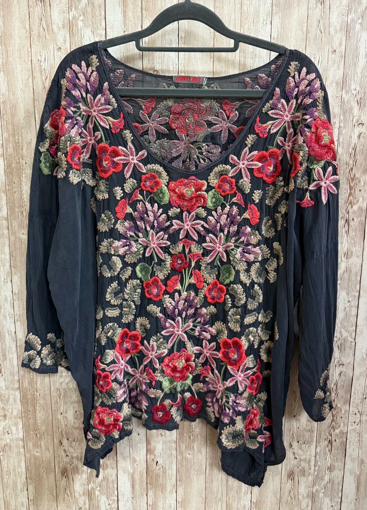 Size L JOHNNY WAS GREY FLORAL Top