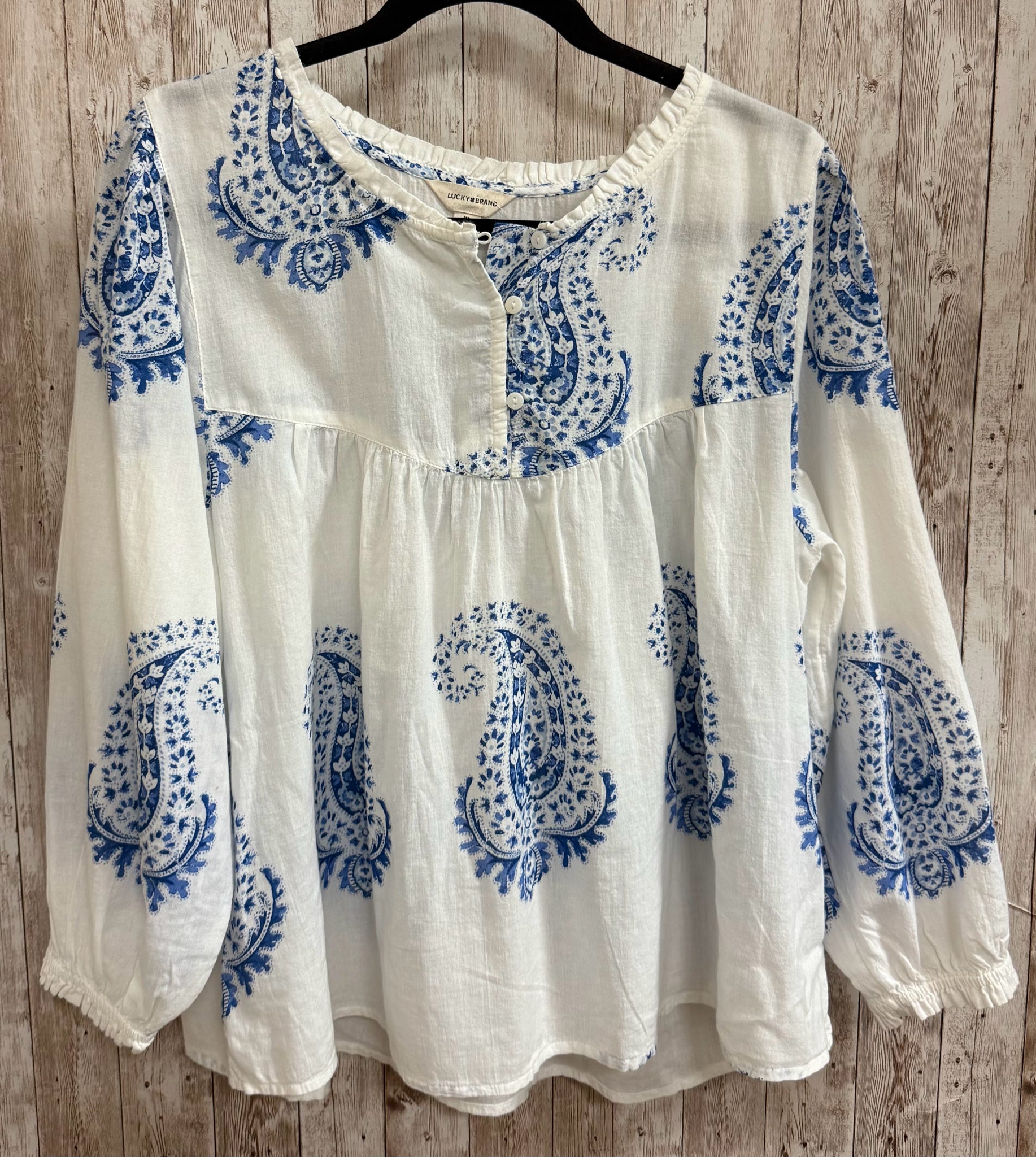 Size XL LUCKY BLUE AND WHITE FLORAL Top