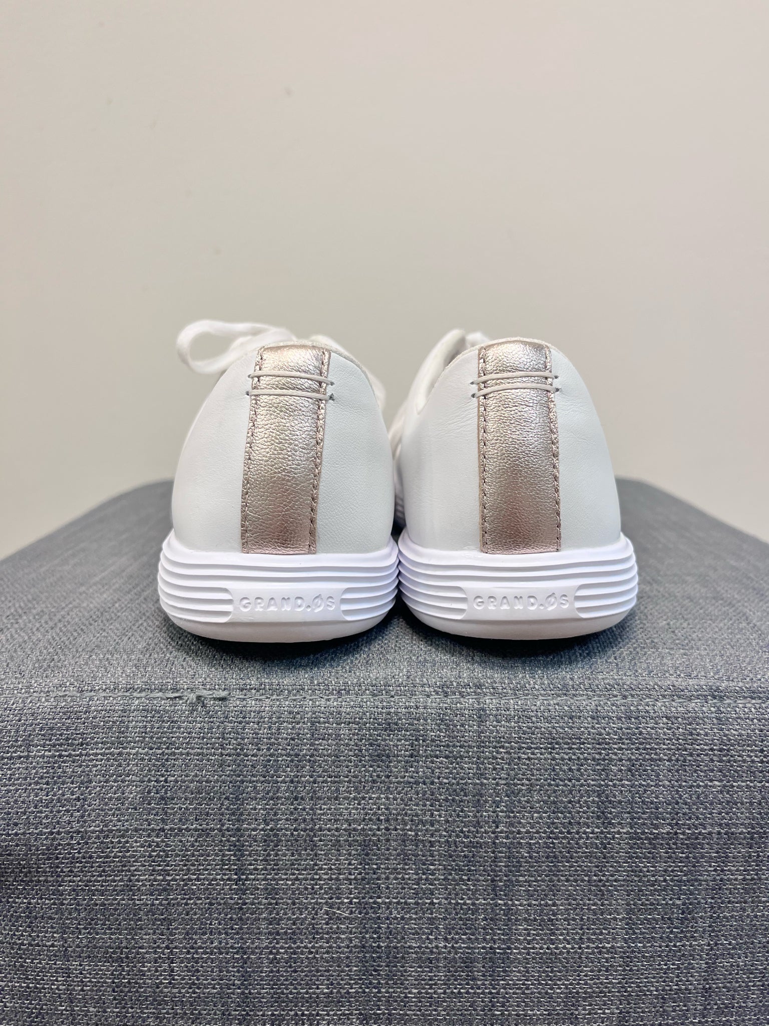 COLE HAAN 8 White SHOES