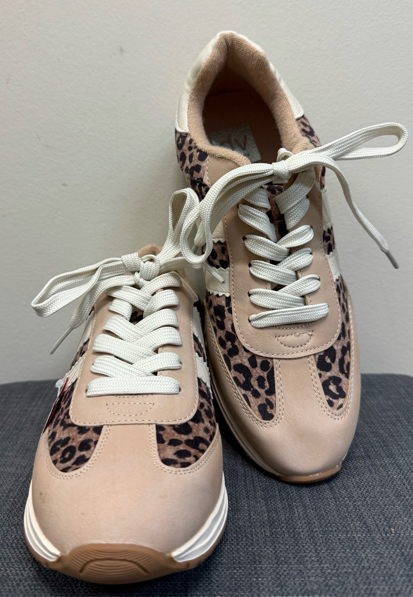 8.5 DOLCE VITA Cheetah SHOES
