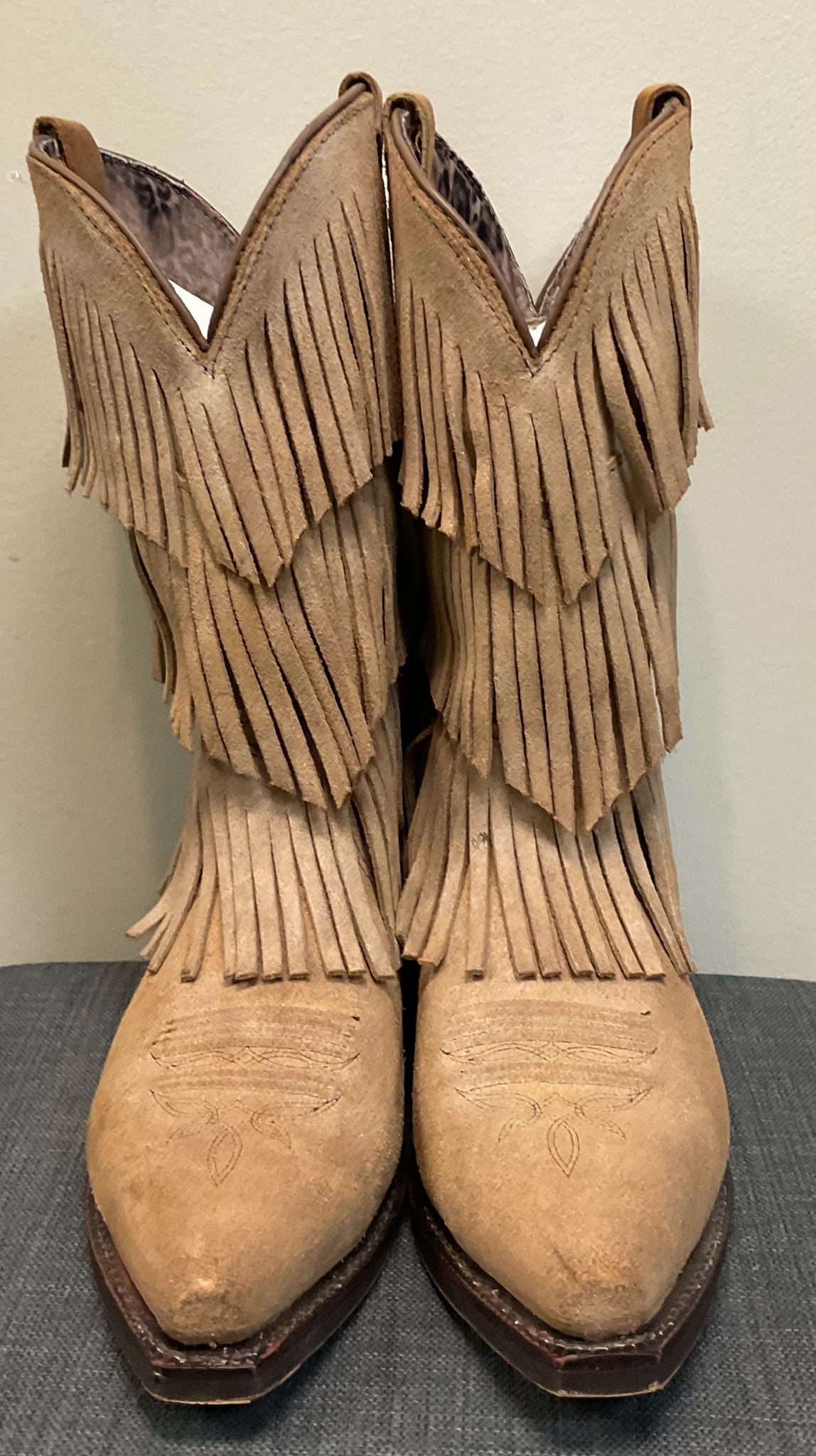 9 DINGO Tan Boots