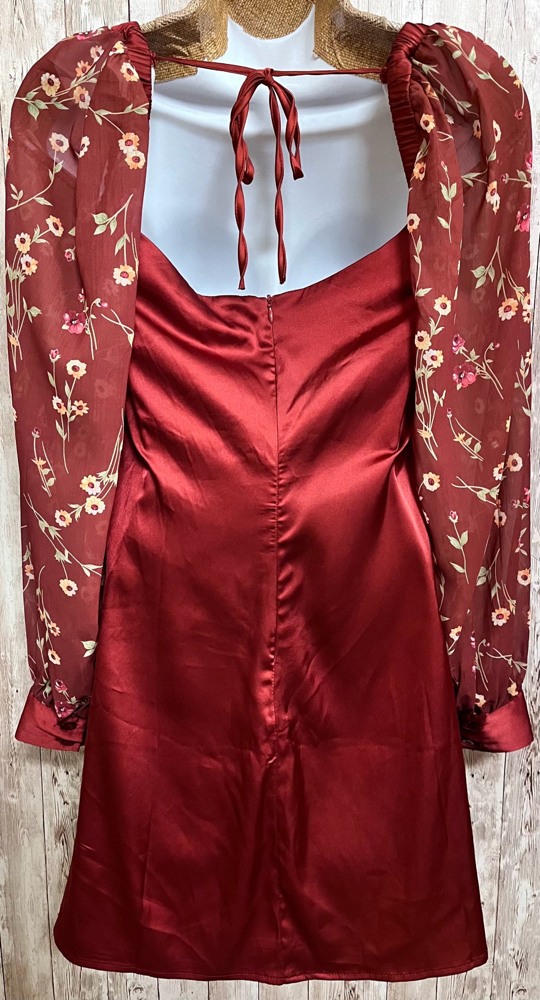 Size 8 DANIELLE BERNSTEIN RUST PRINT Dress