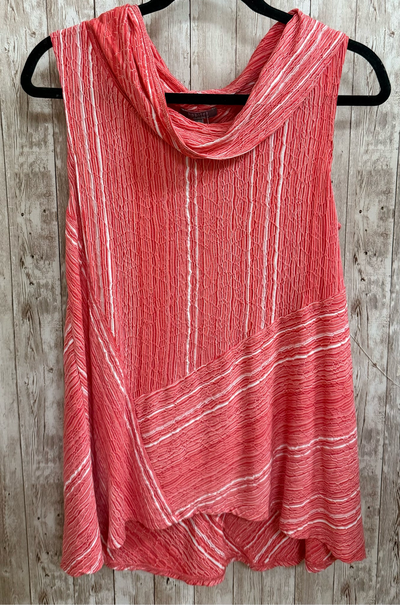 Size S HABITAT red and white Top