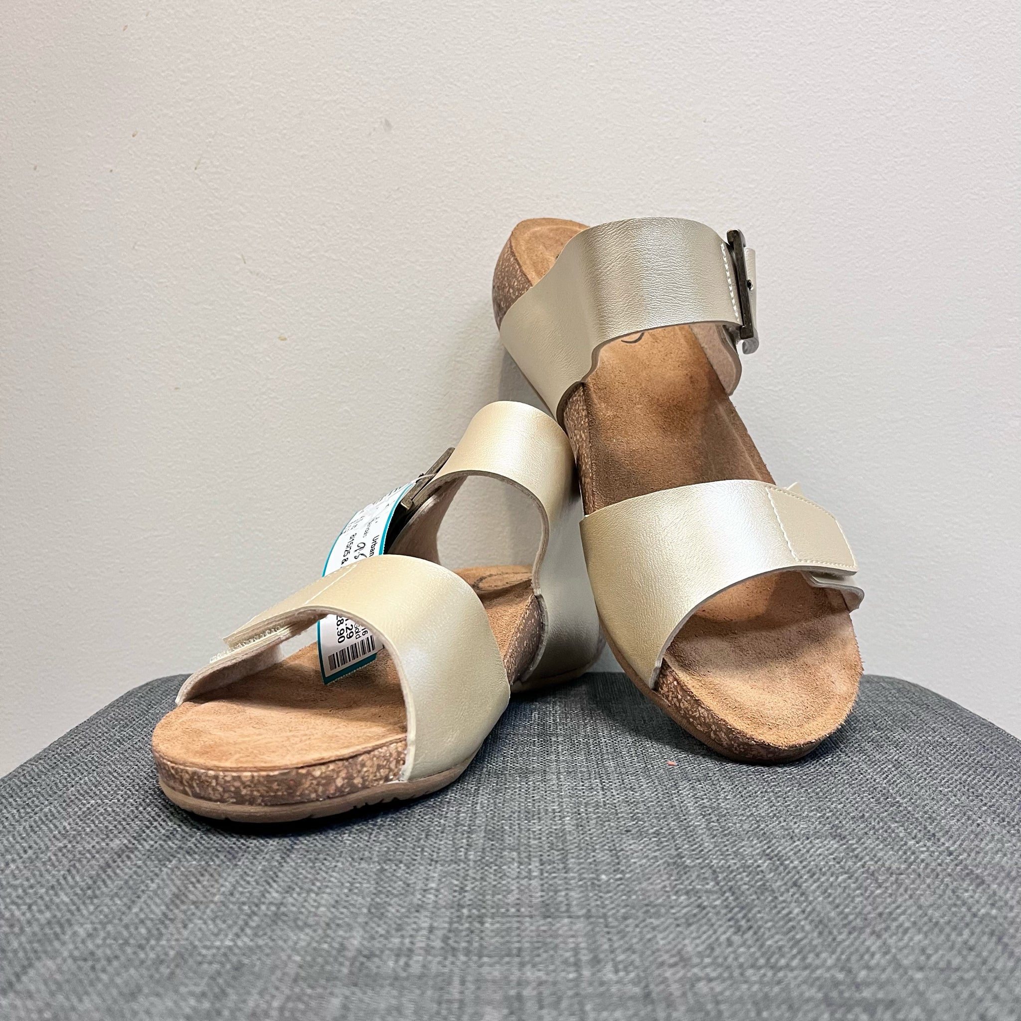 TAOS 9.5 Gold Sandals