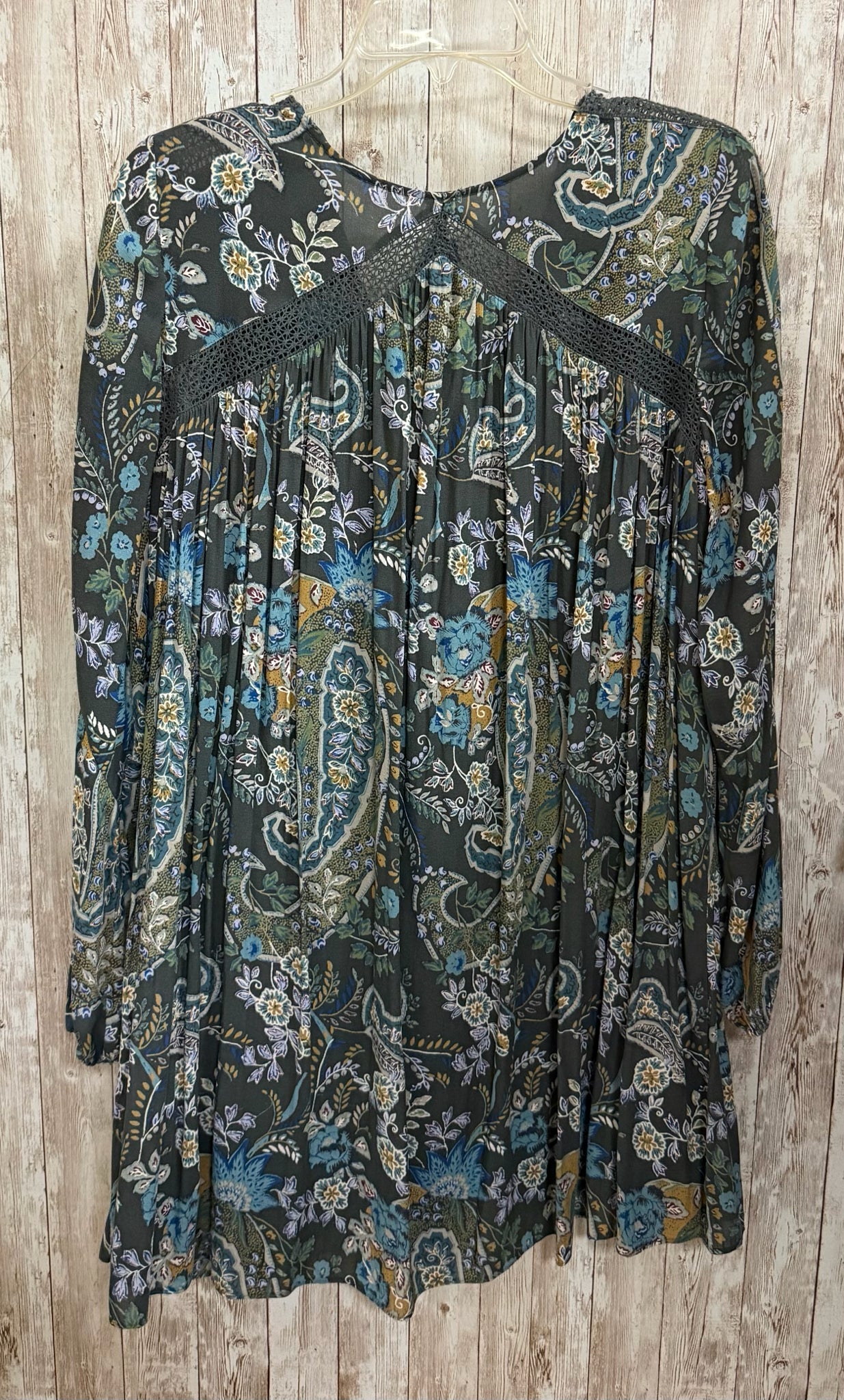 FREE PEOPLE grey print Women Size M Tunic