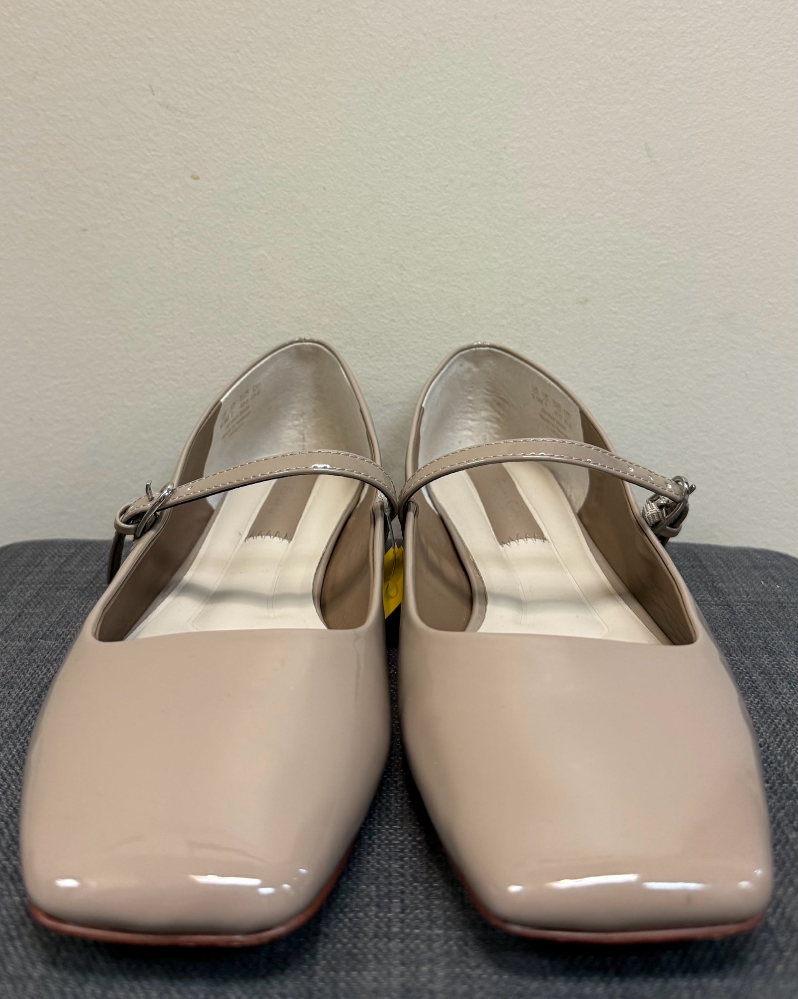 9.5 FRANCO SARTO Tan SHOES