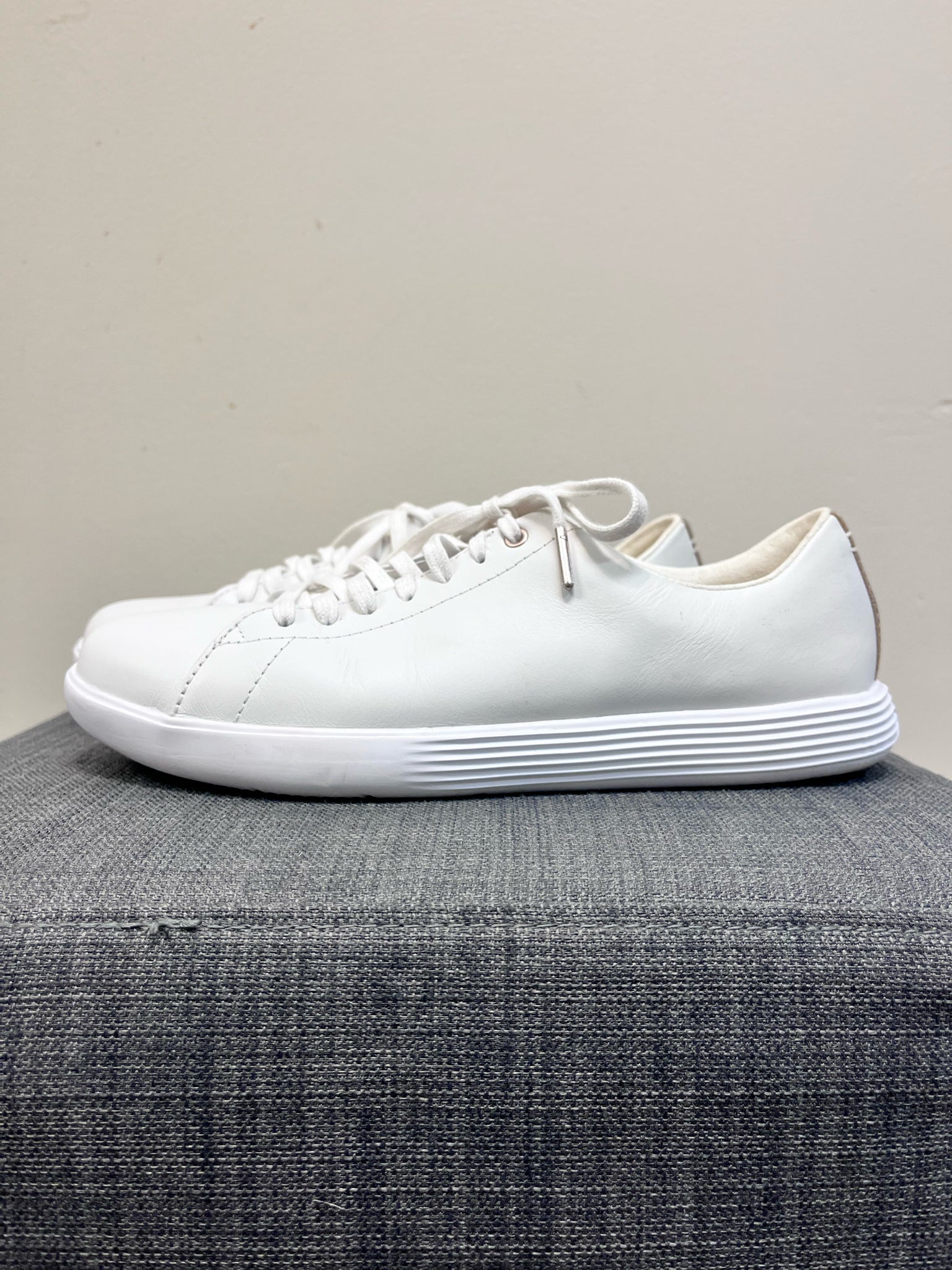 COLE HAAN 8 White SHOES