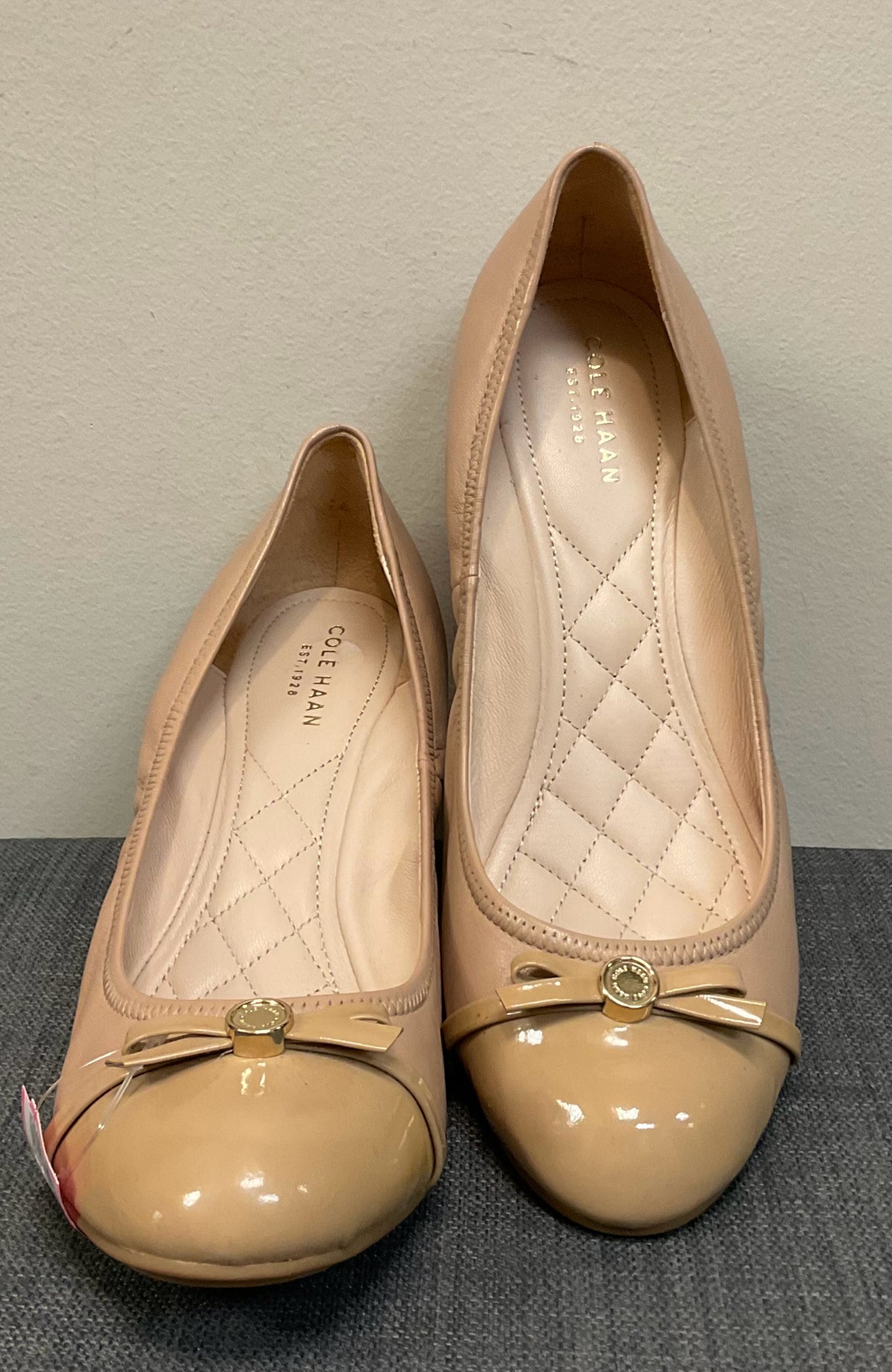 8 COLE HAAN Tan Wedges