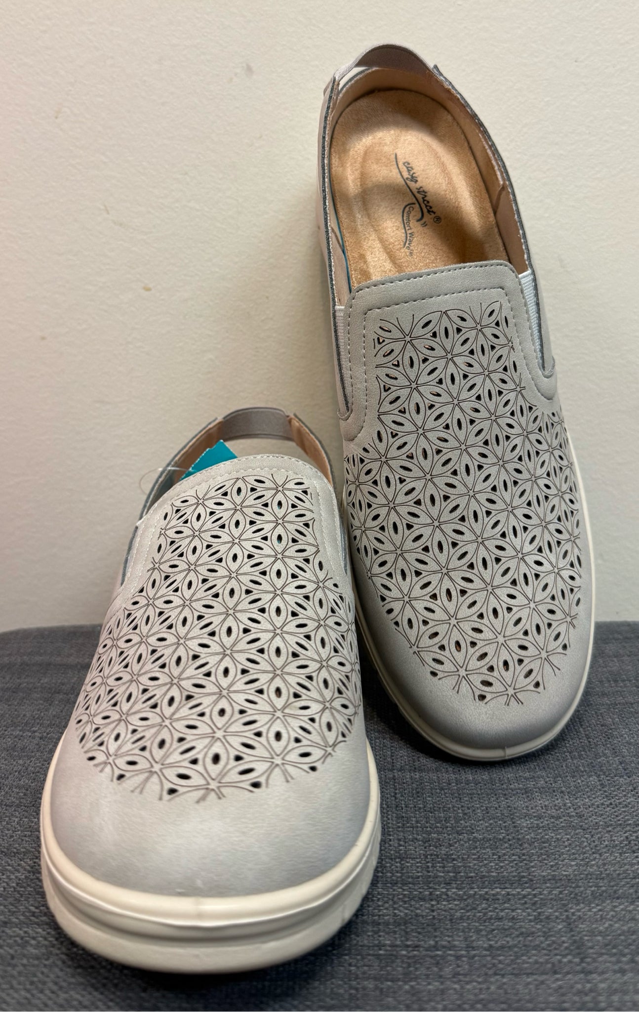 8.5 EASY STREET Light Grey SHOES