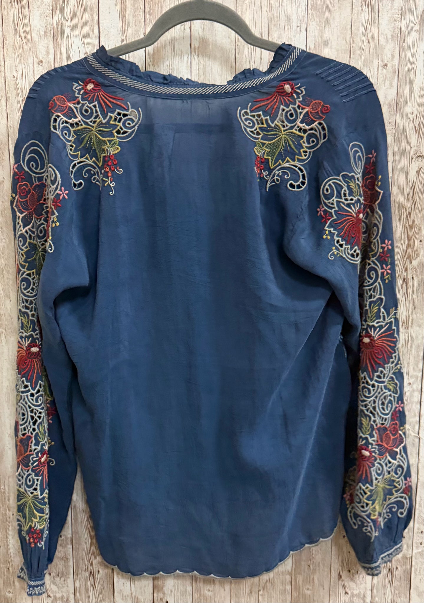 Size S JOHNNY WAS Blue Print Top