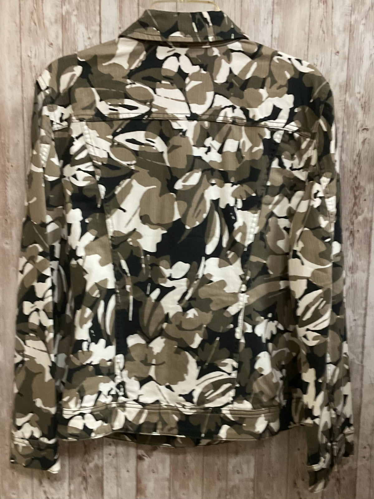 Size XL CHICO'S CAMO Jacket