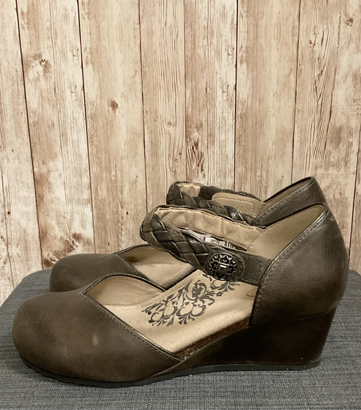 6 AETREX Brown SHOES