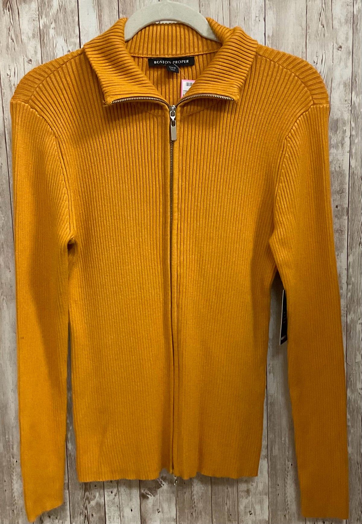 Size M BOSTON PROPER Gold Top