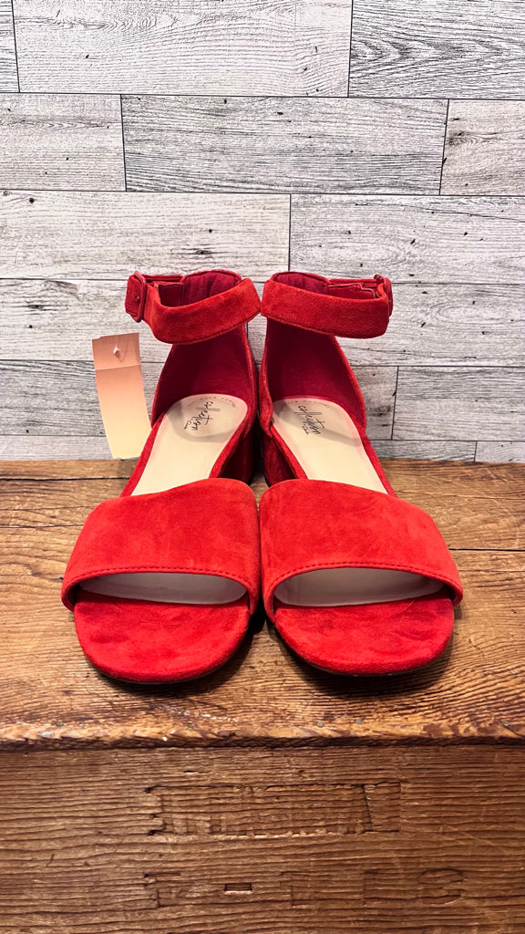 10 CLARKS RED SUEDE Sandals