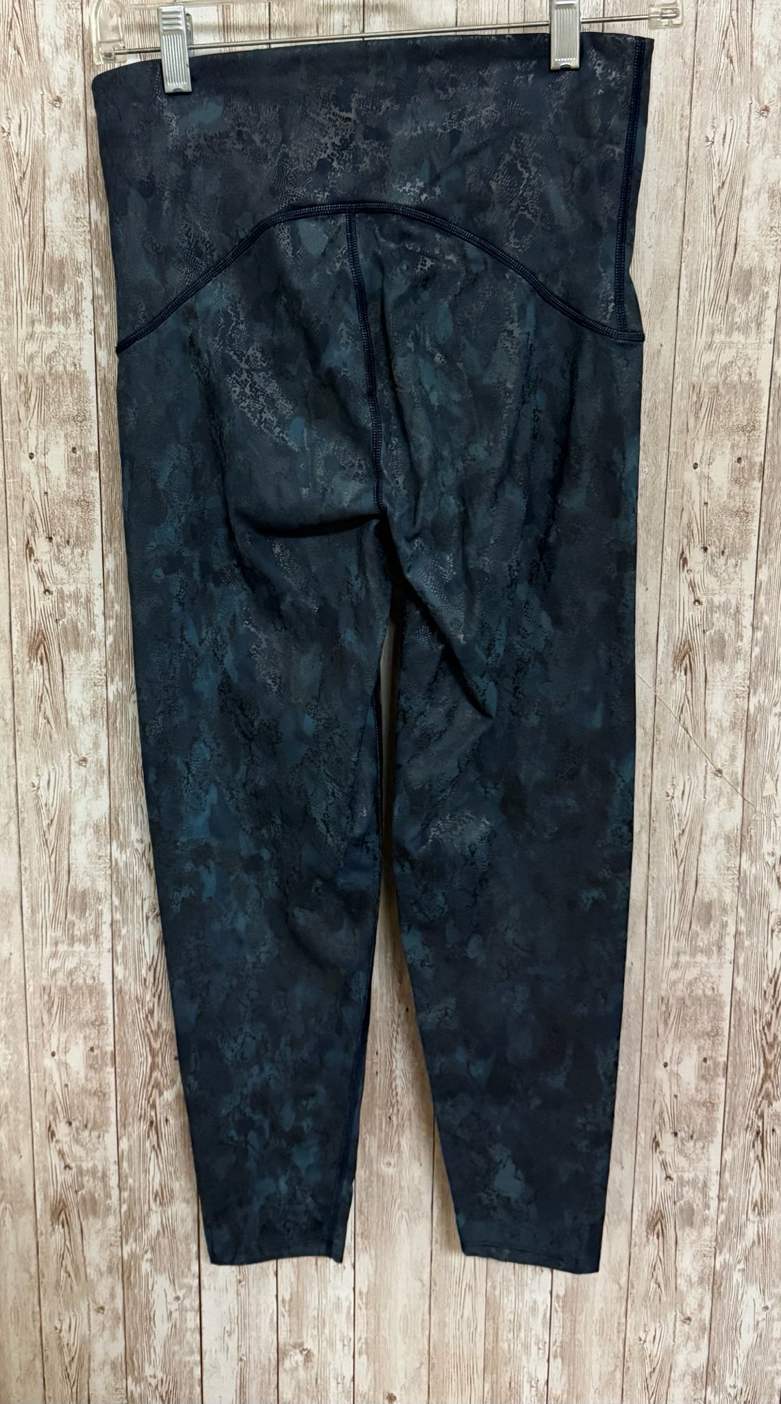 SPANX Size M BLUE SNAKE Leggings