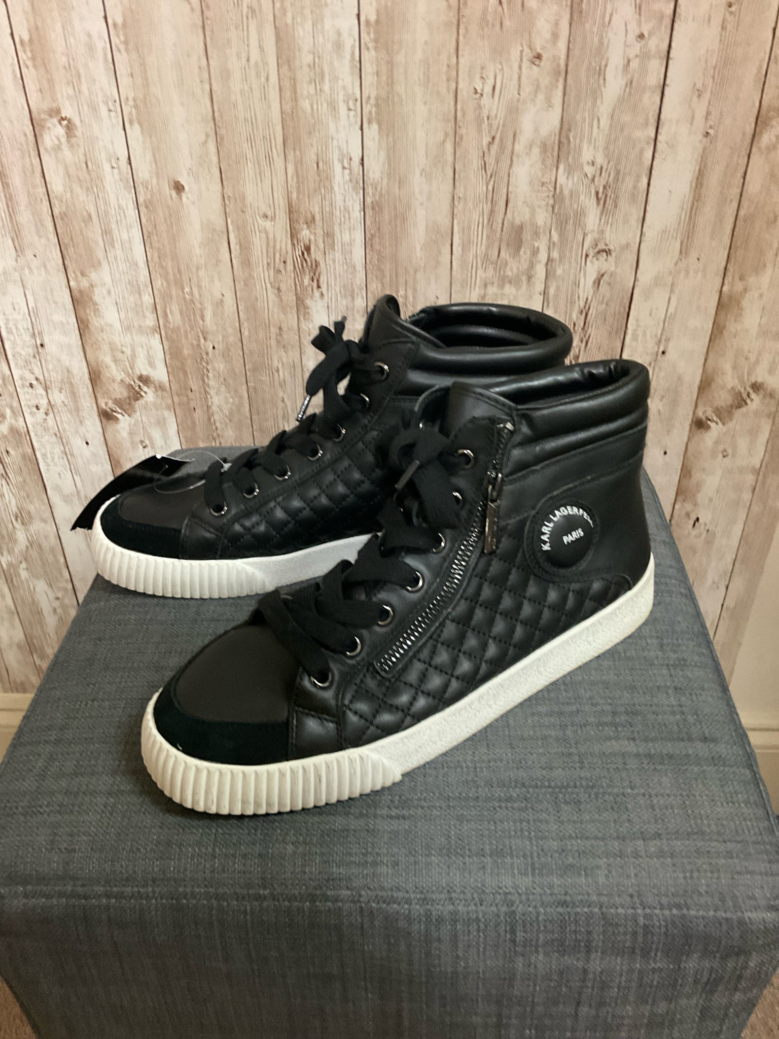 9 KARL LAGERFELD Black Boots