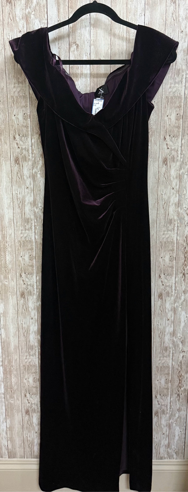 XSCAPE Size 16 Plum Dress