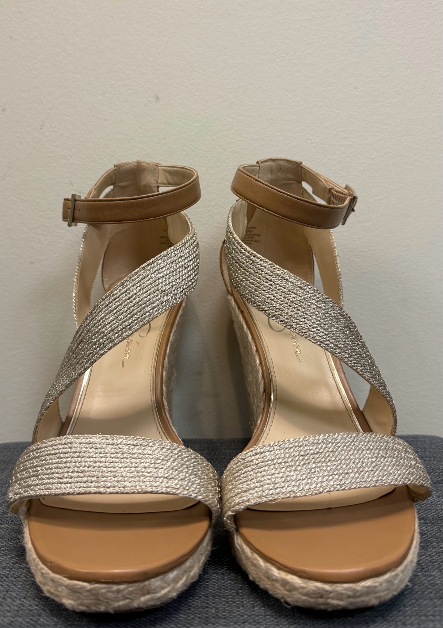 11 JESSICA SIMPSON Gold Sandals