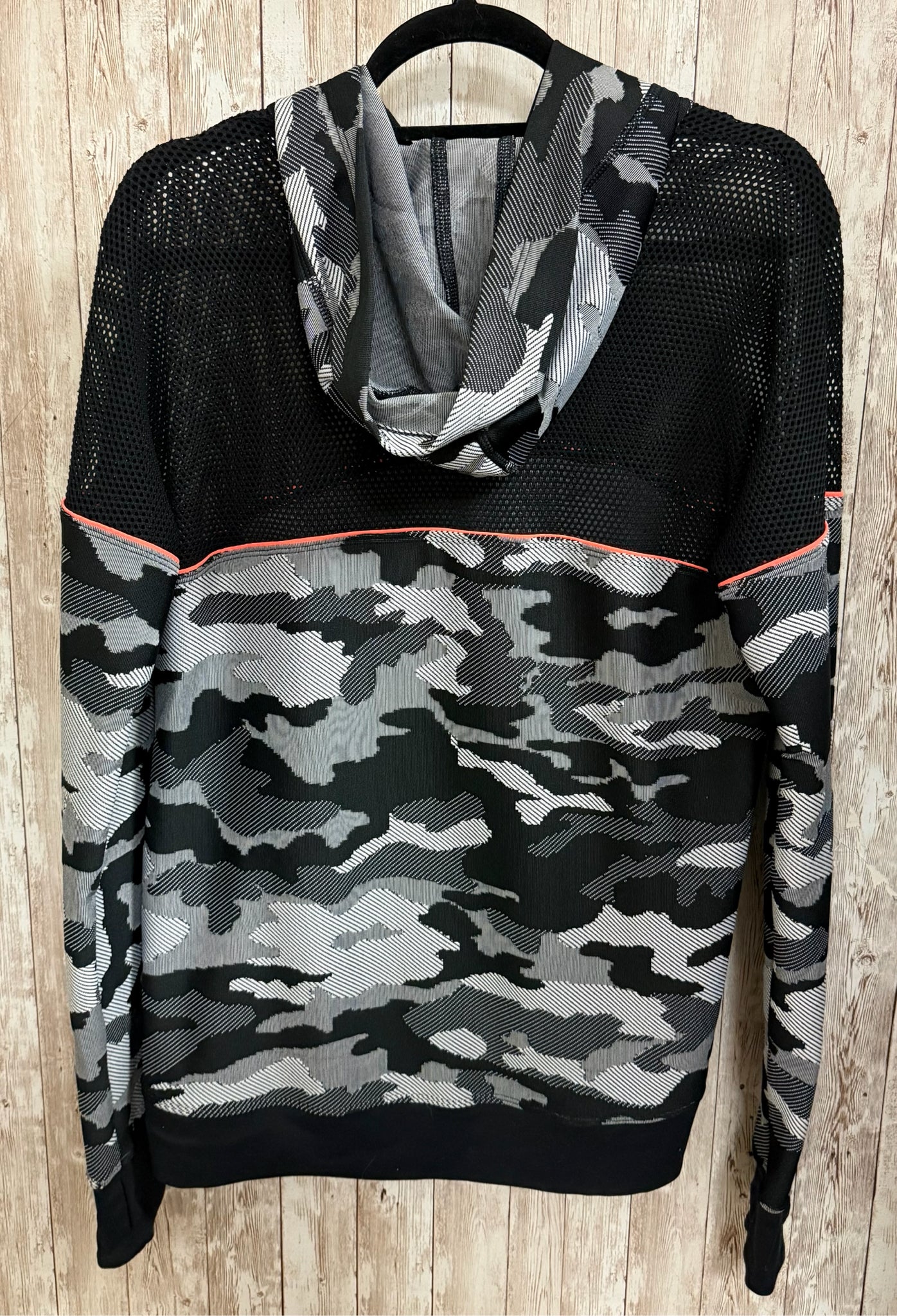 Size L TRINA TURK BLACK AND WHITE Jacket