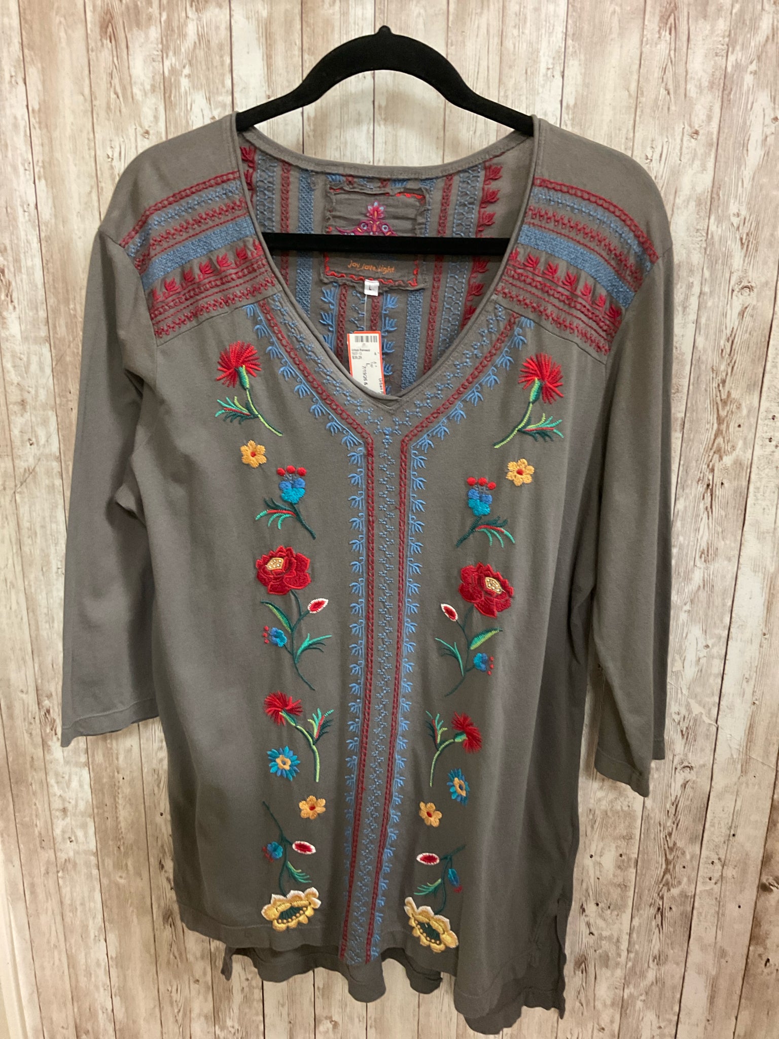 Size L JOHNNY WAS Gray Top