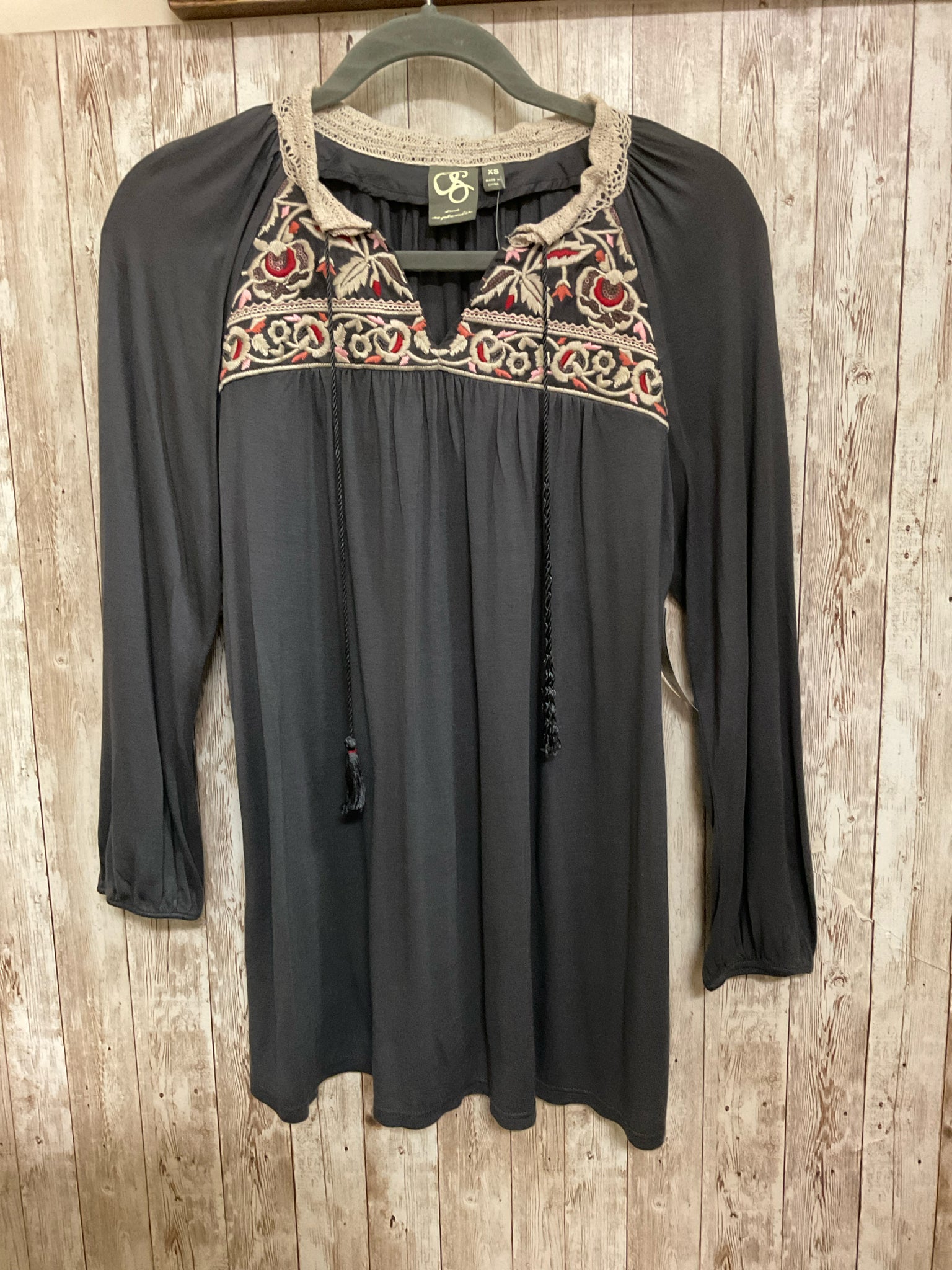 ANTHROPOLOGIE Size XS Gray & Cream Top