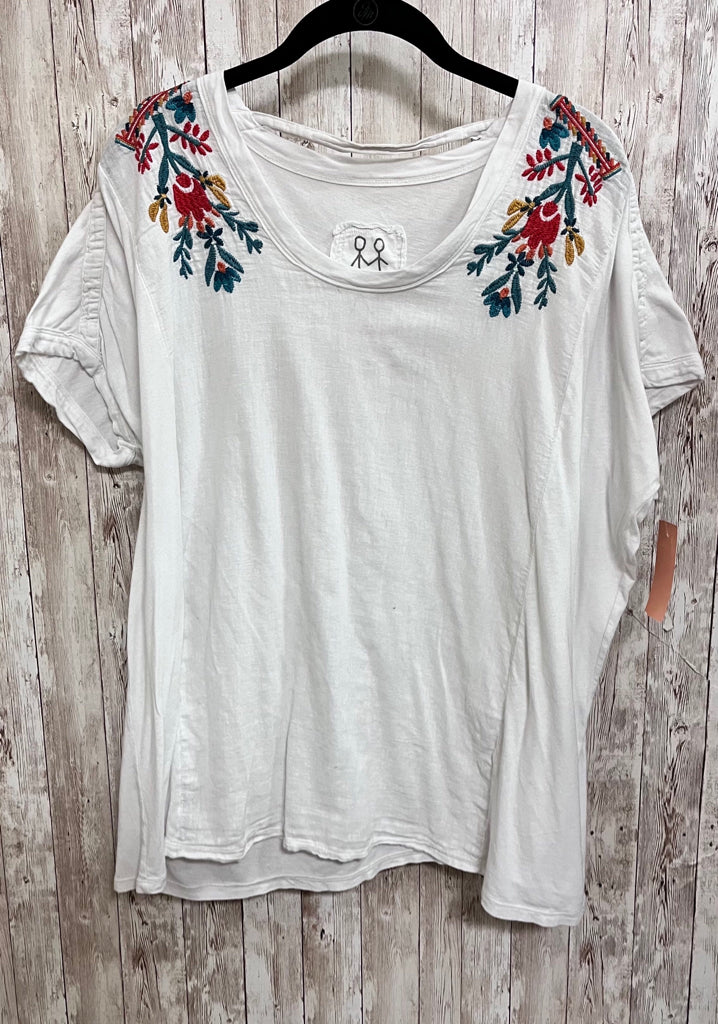 Size S JOHNNY WAS White Top