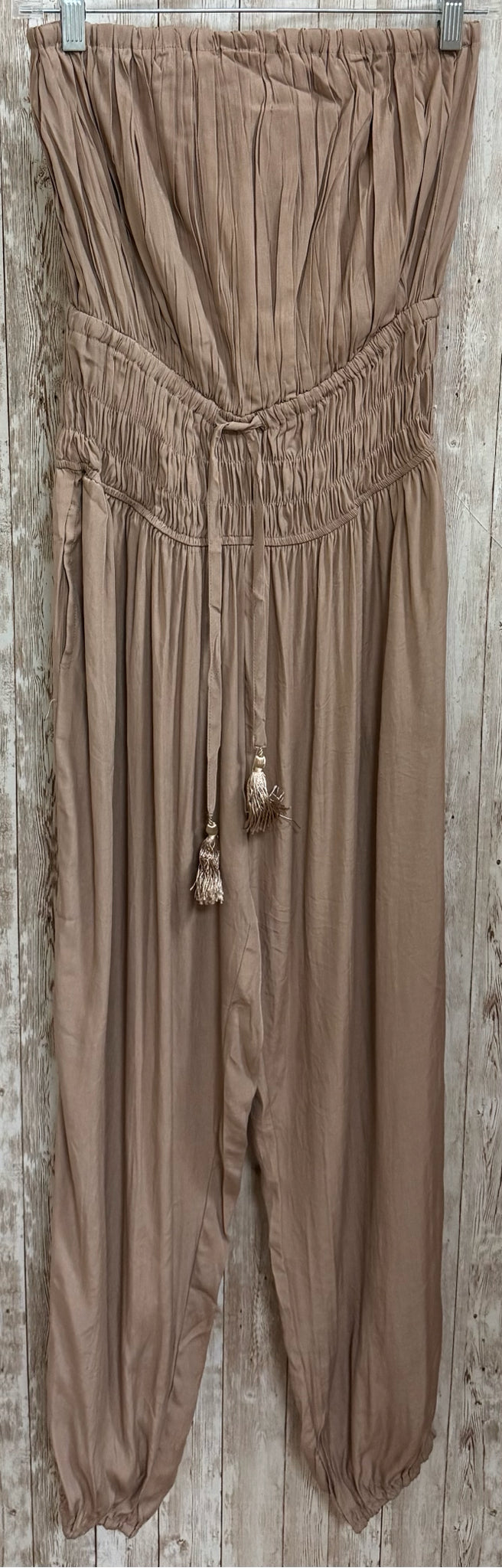 Size M BLUIVY Tan Jumper