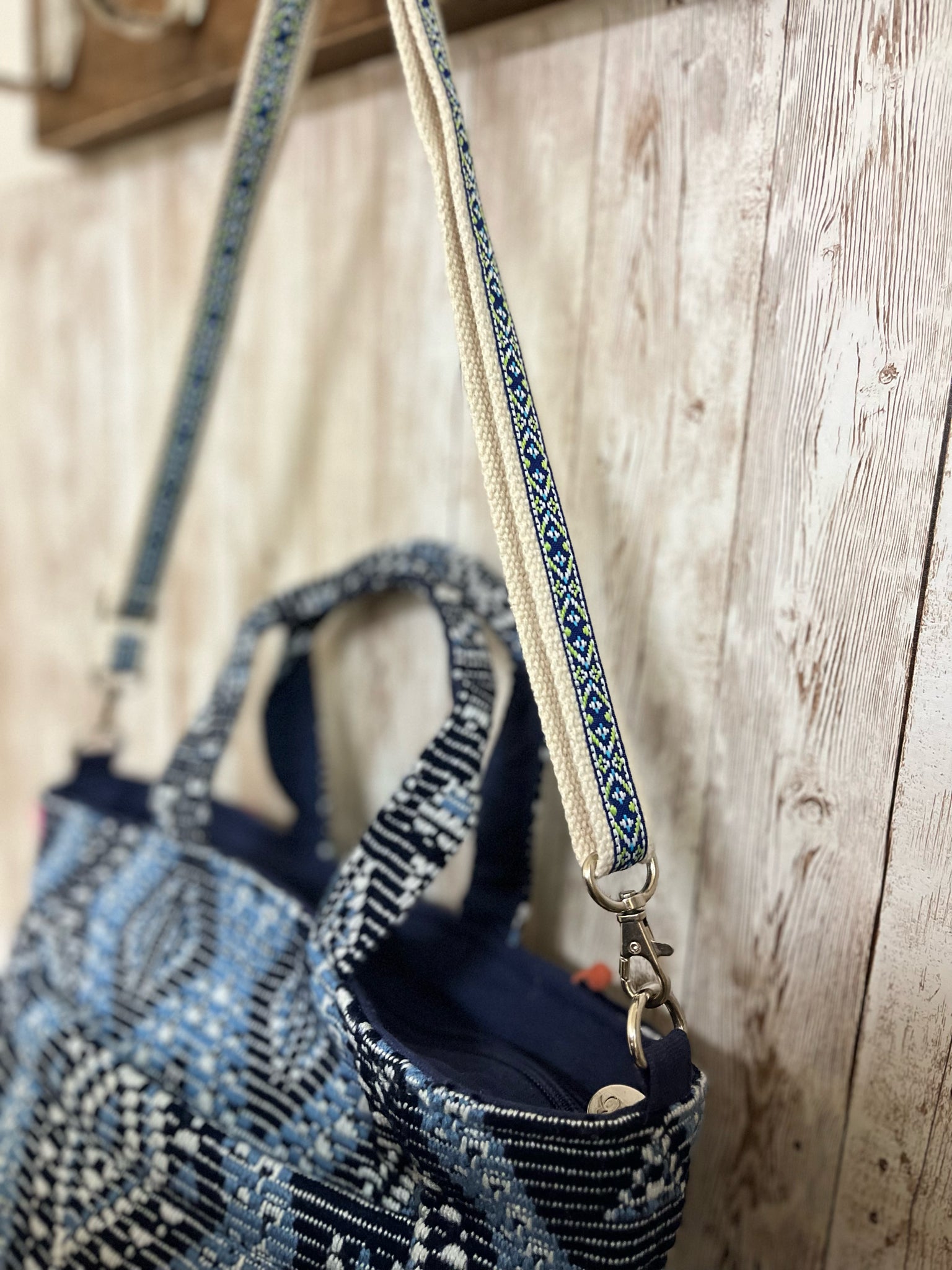 AMERICA & BEYOND Purse