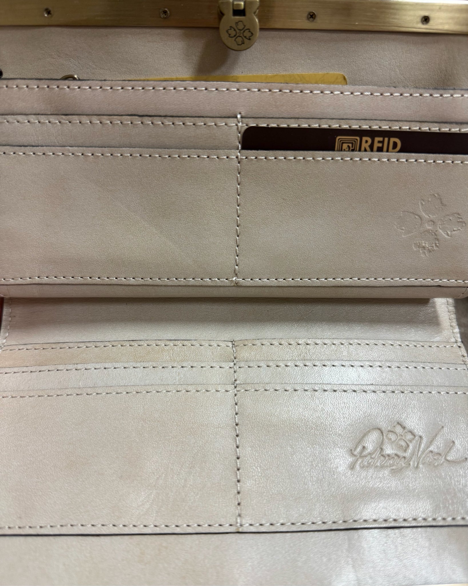 PATRICIA NASH Wallet