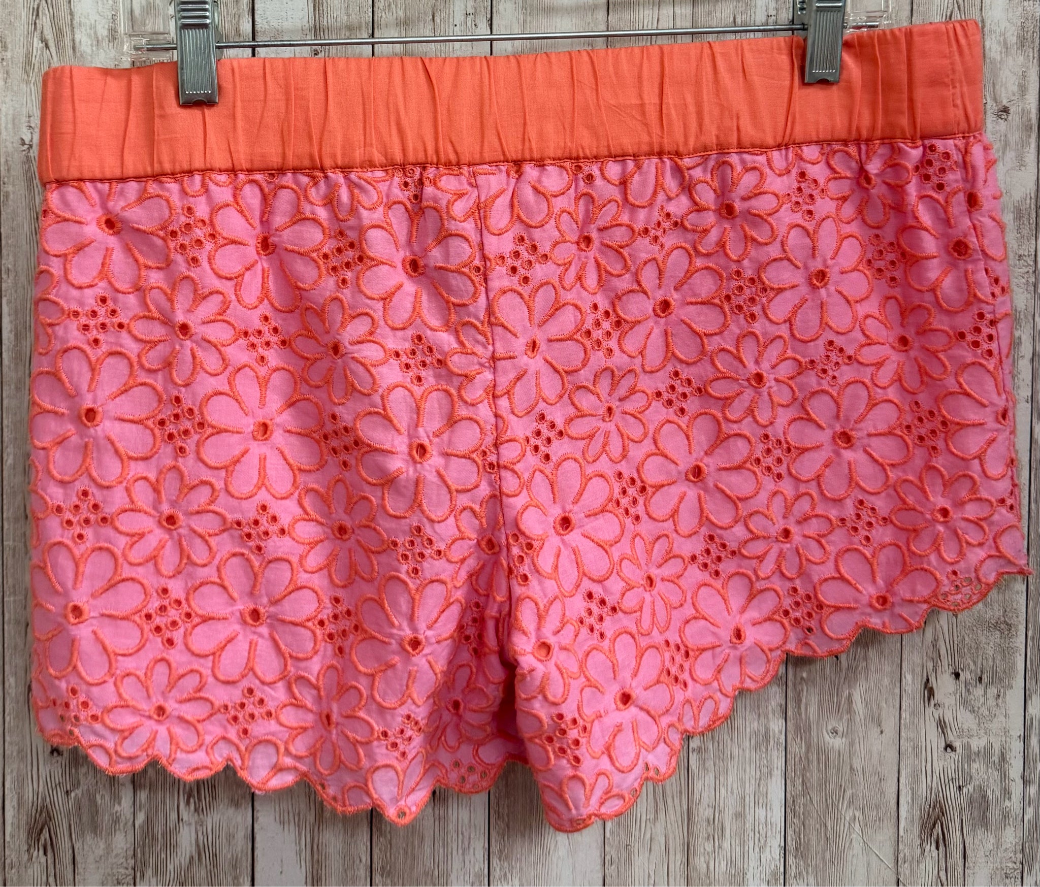 Size M MUD PIE CORAL AND PINK Shorts