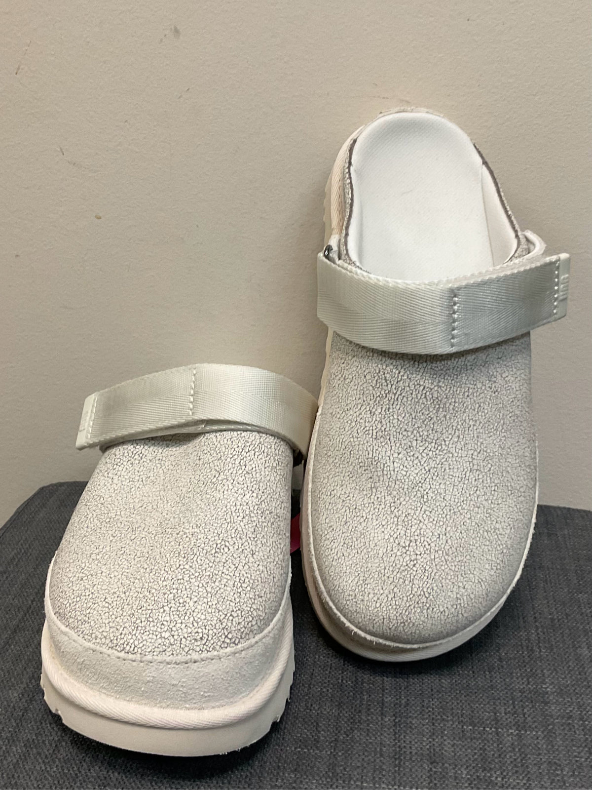 7 UGG Beige SHOES